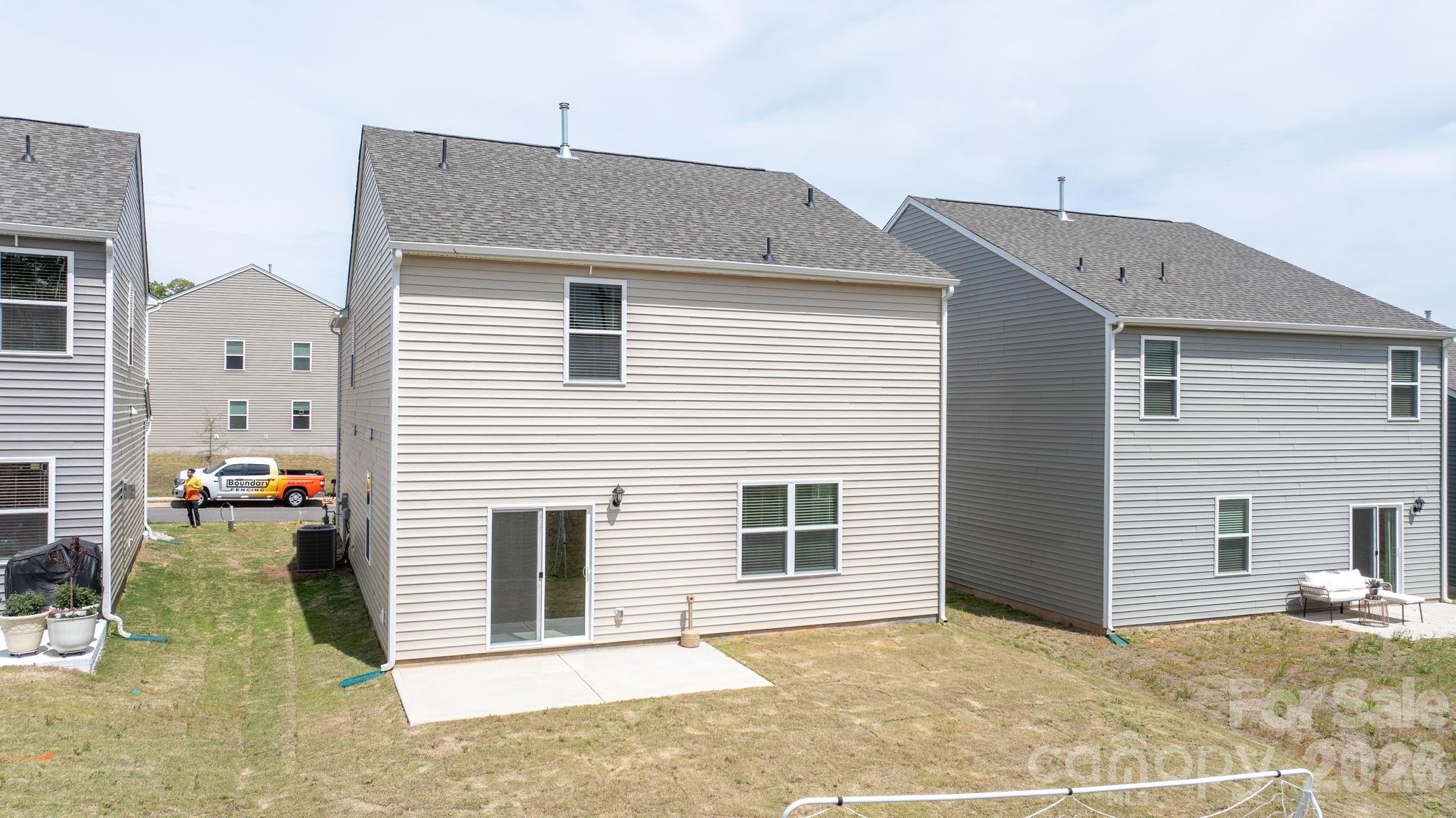 534 13th Avenue Drive NE — Hickory