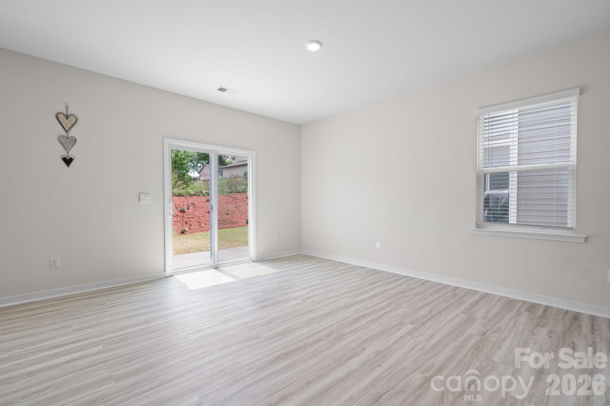 534 13th Avenue Drive NE — Hickory