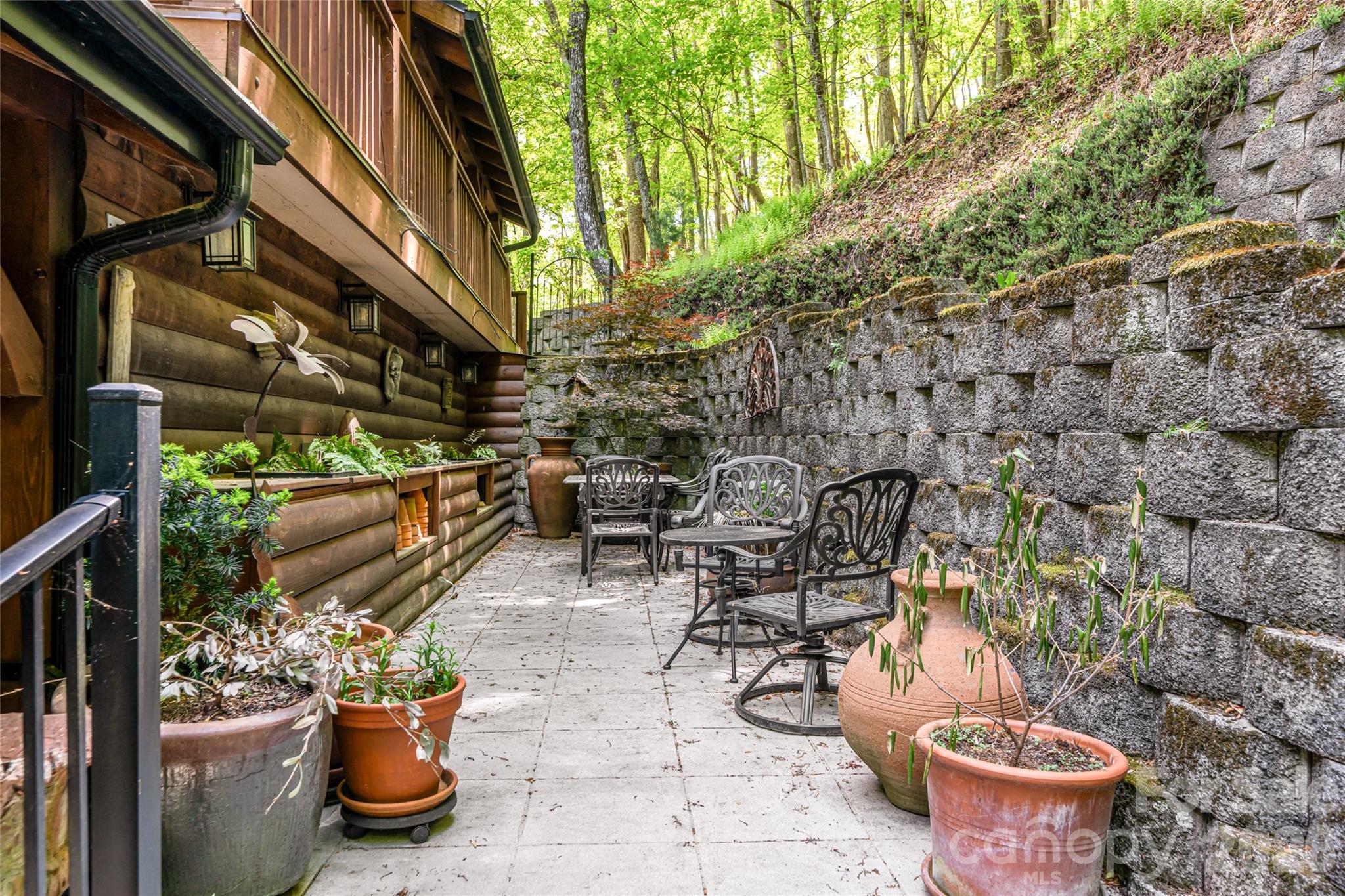 14 Walnut Drive — Mills River