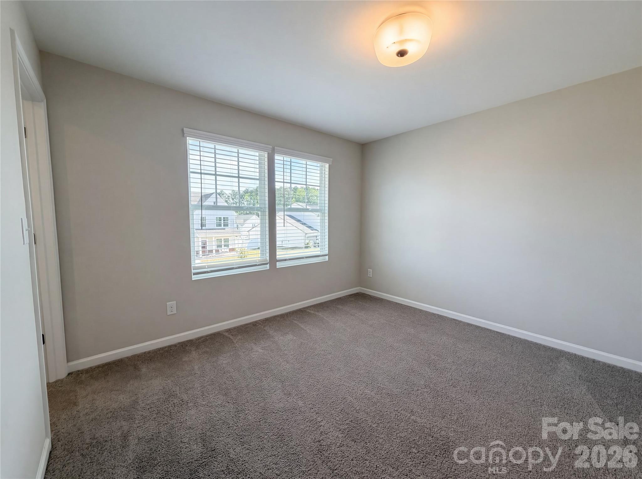 2825 Kinloch Court — Clover