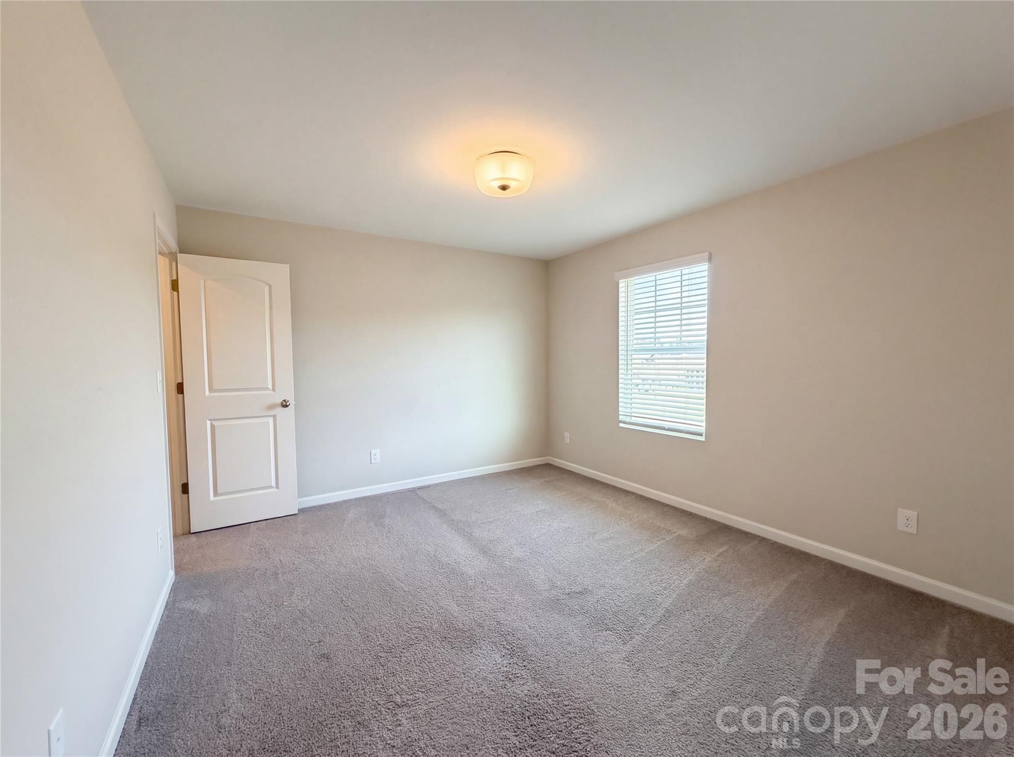 2825 Kinloch Court — Clover