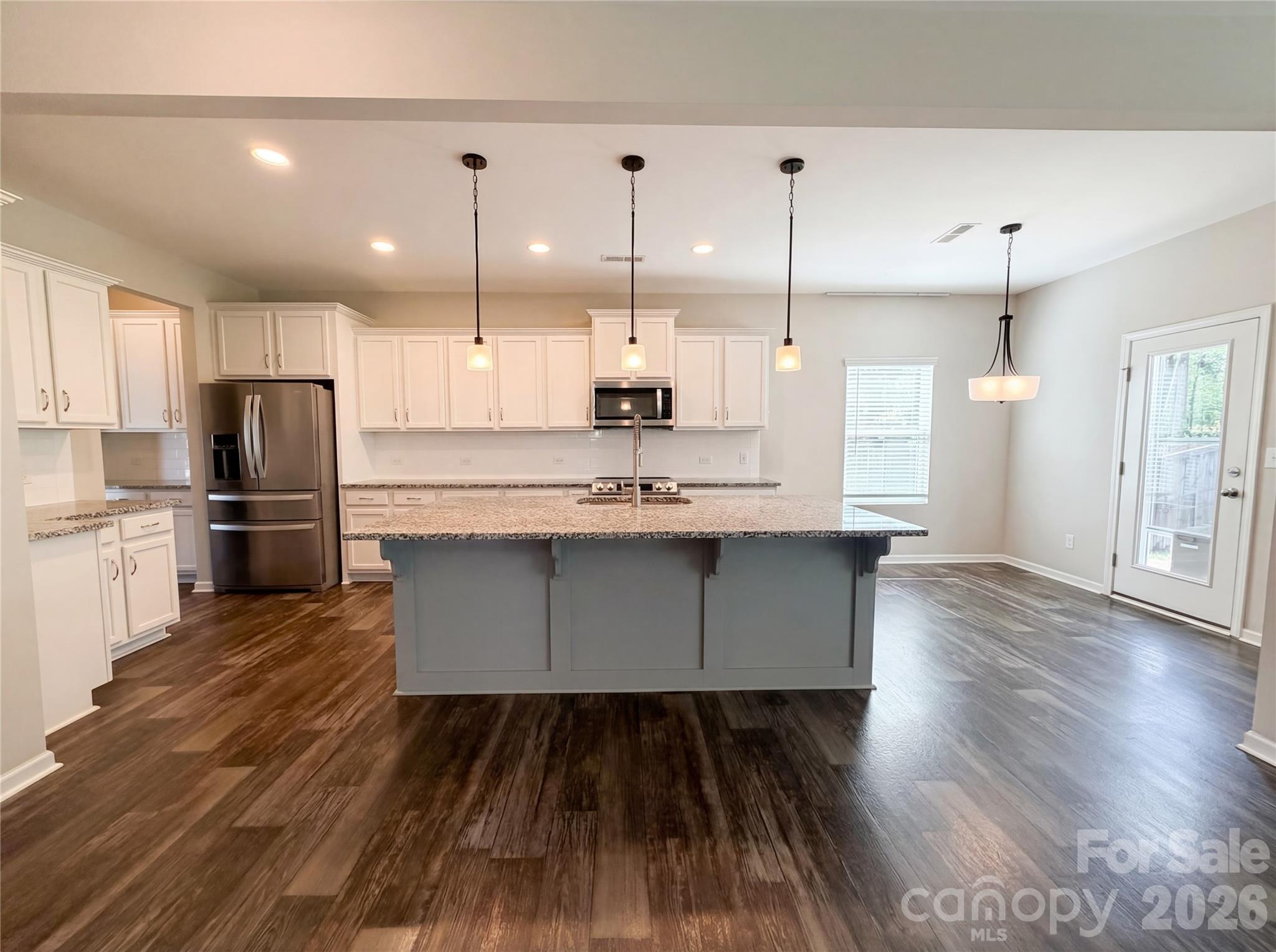 2825 Kinloch Court — Clover