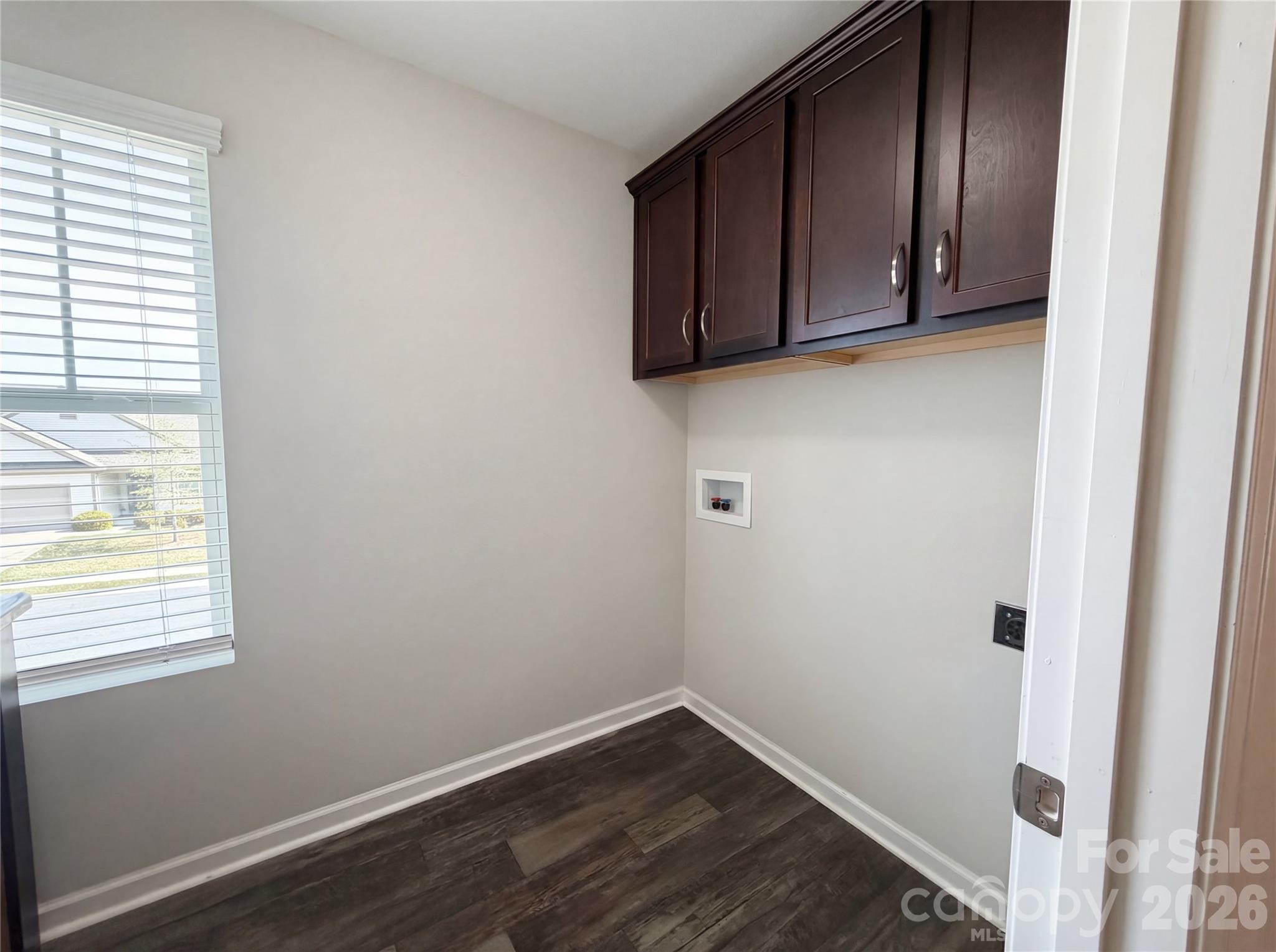 2825 Kinloch Court — Clover