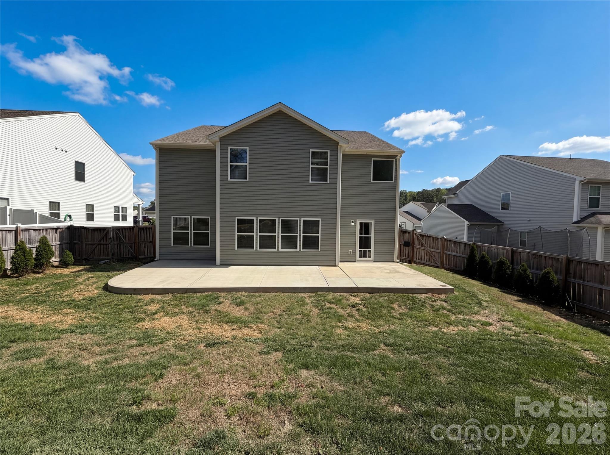 2825 Kinloch Court — Clover