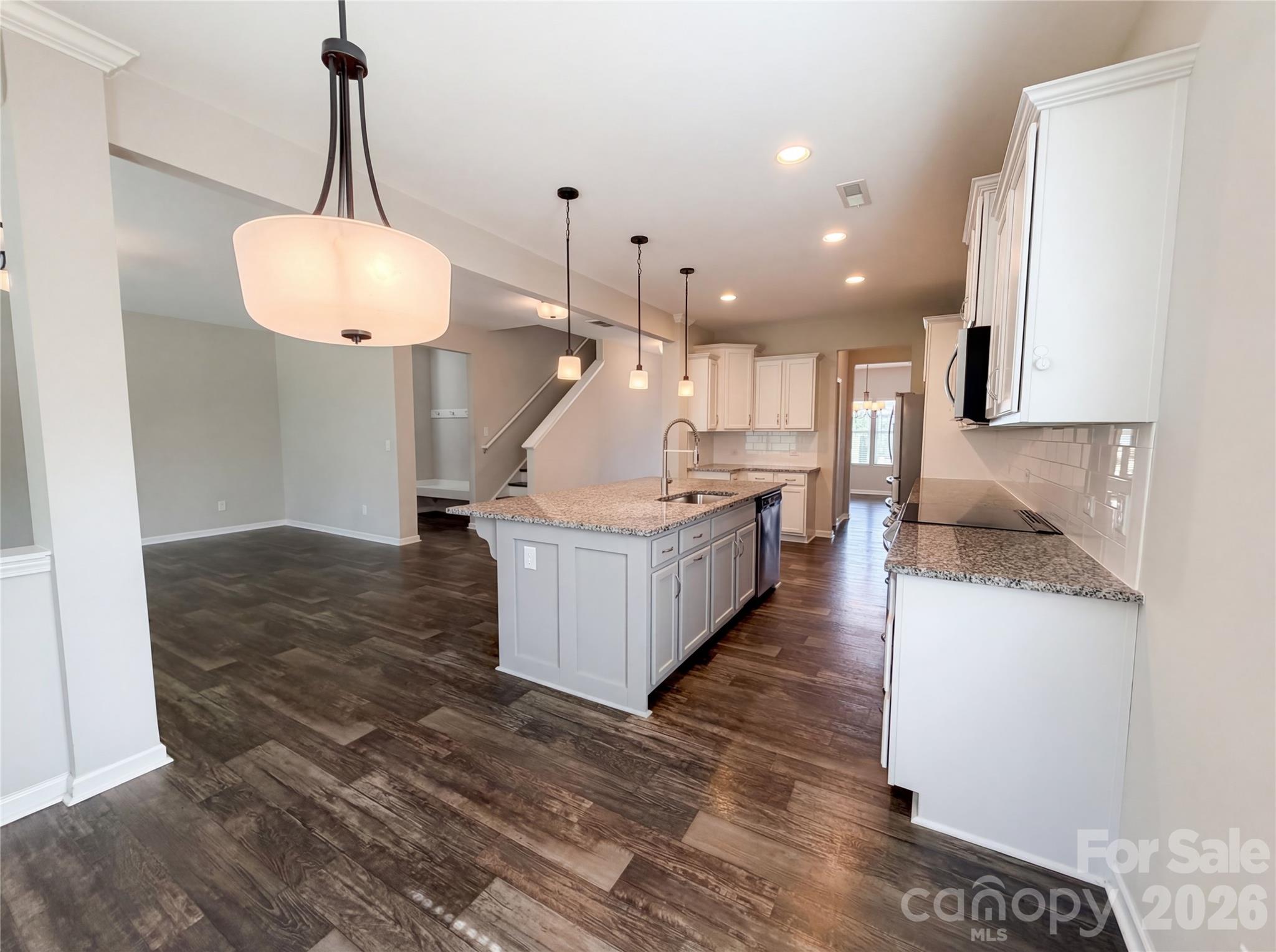 2825 Kinloch Court — Clover