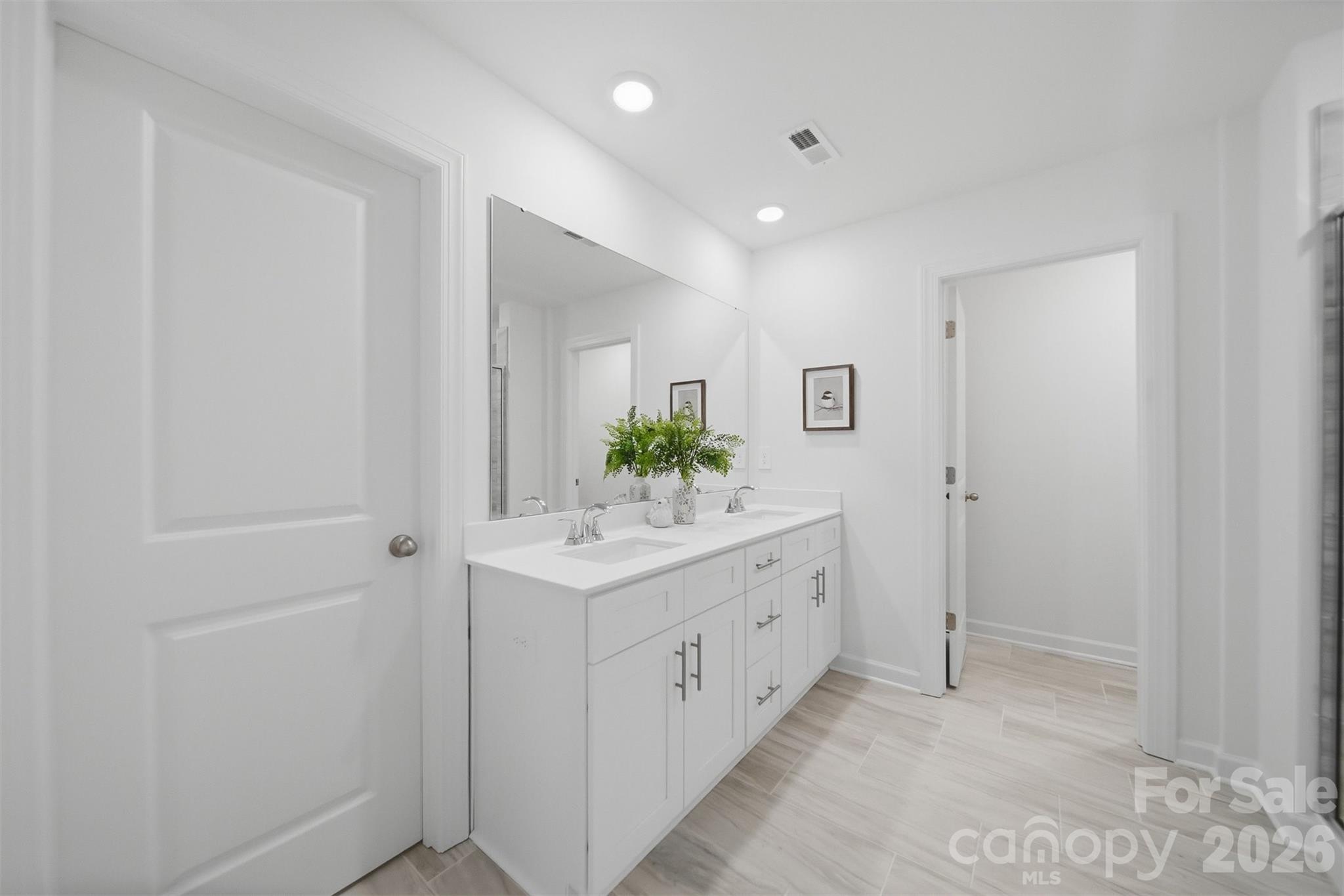 2076 Sunflower Circle — Newton