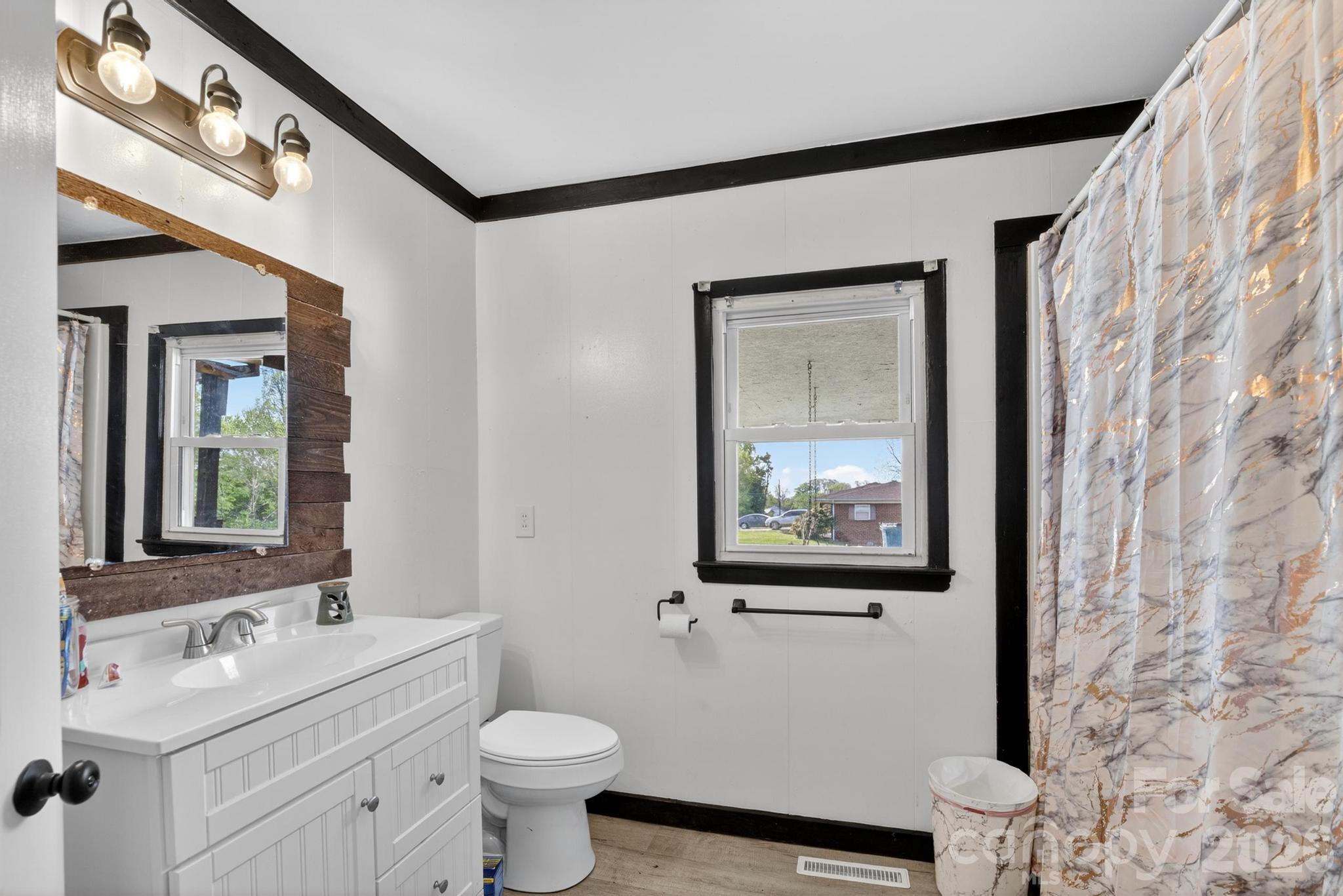 4163 Horseshoe Bend Road — Hudson