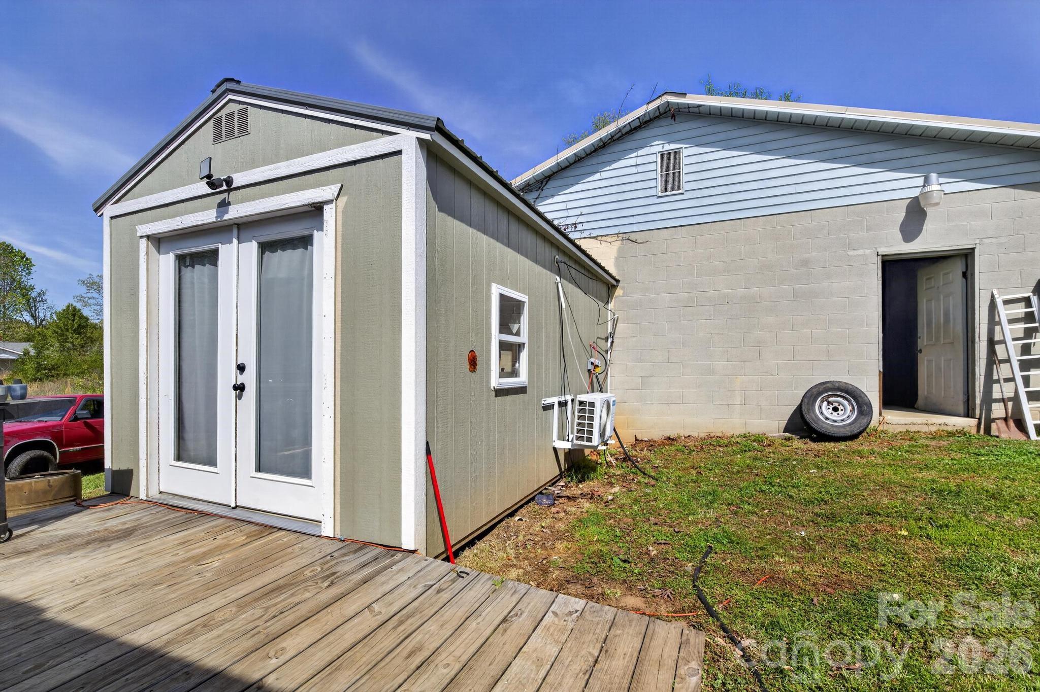 4163 Horseshoe Bend Road — Hudson