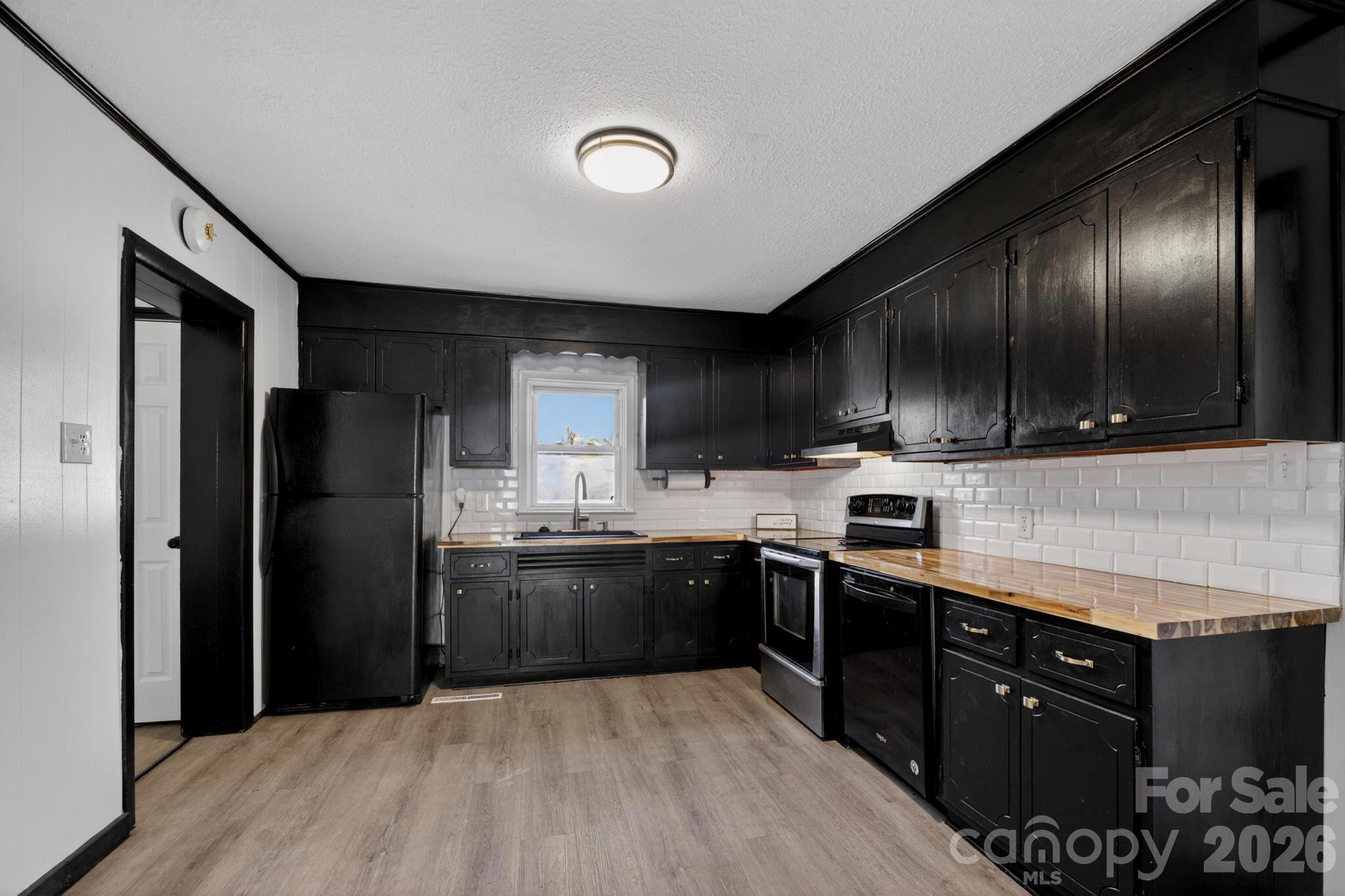 4163 Horseshoe Bend Road — Hudson