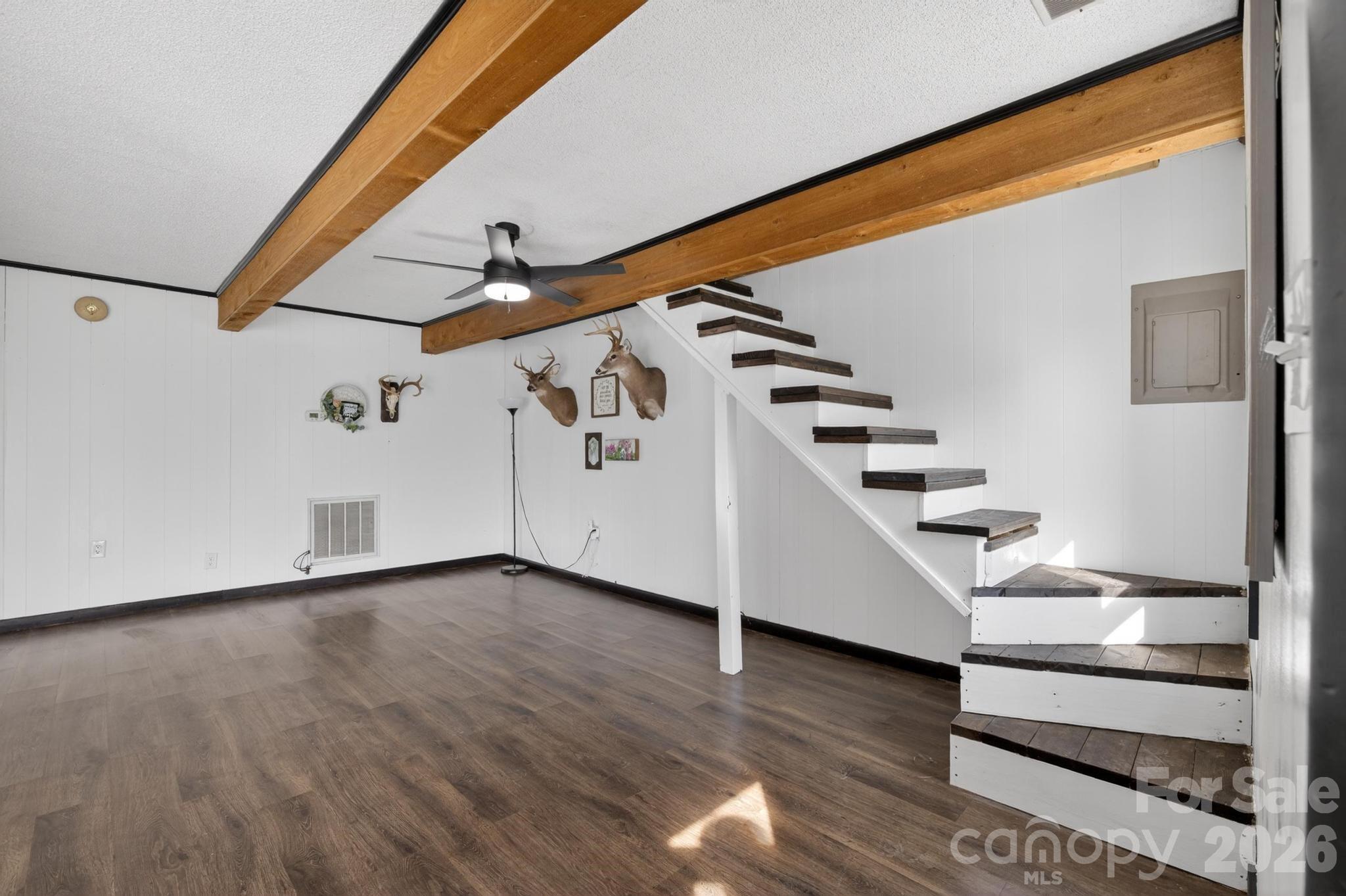 4163 Horseshoe Bend Road — Hudson