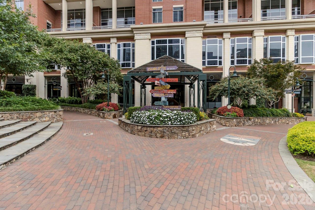 435 S Tryon Street #901 — Charlotte