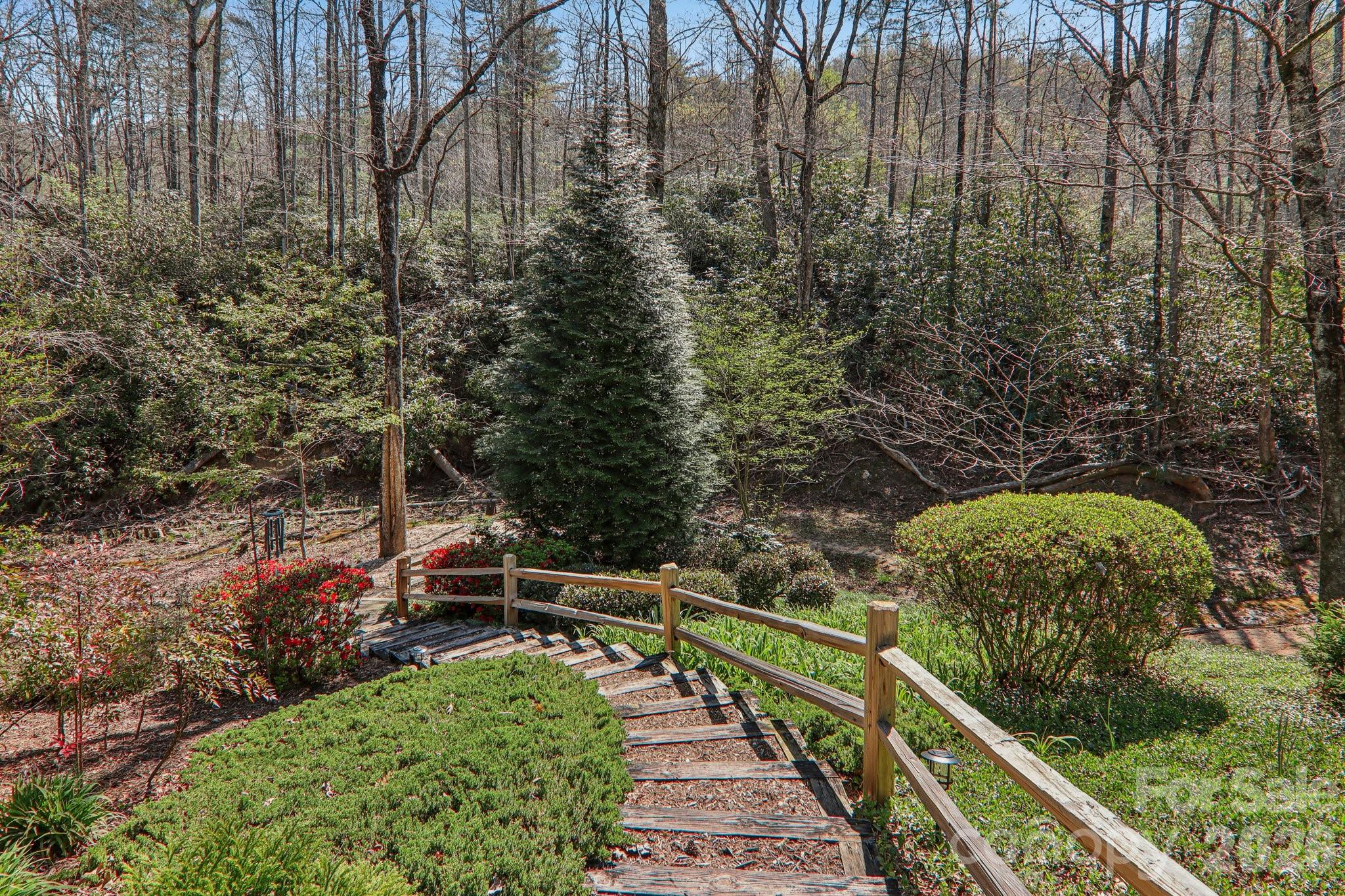 926 Camp Creek Road — Saluda