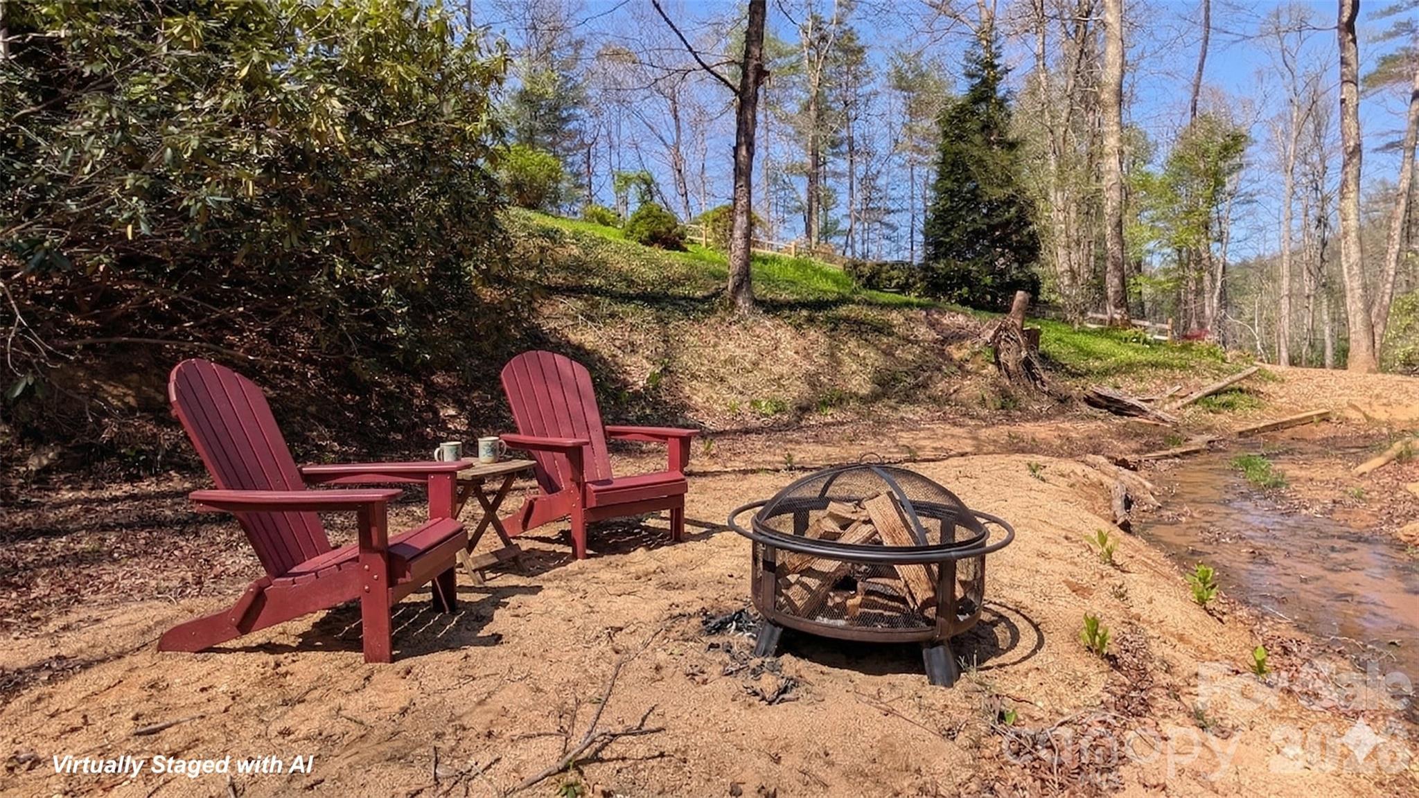 926 Camp Creek Road — Saluda