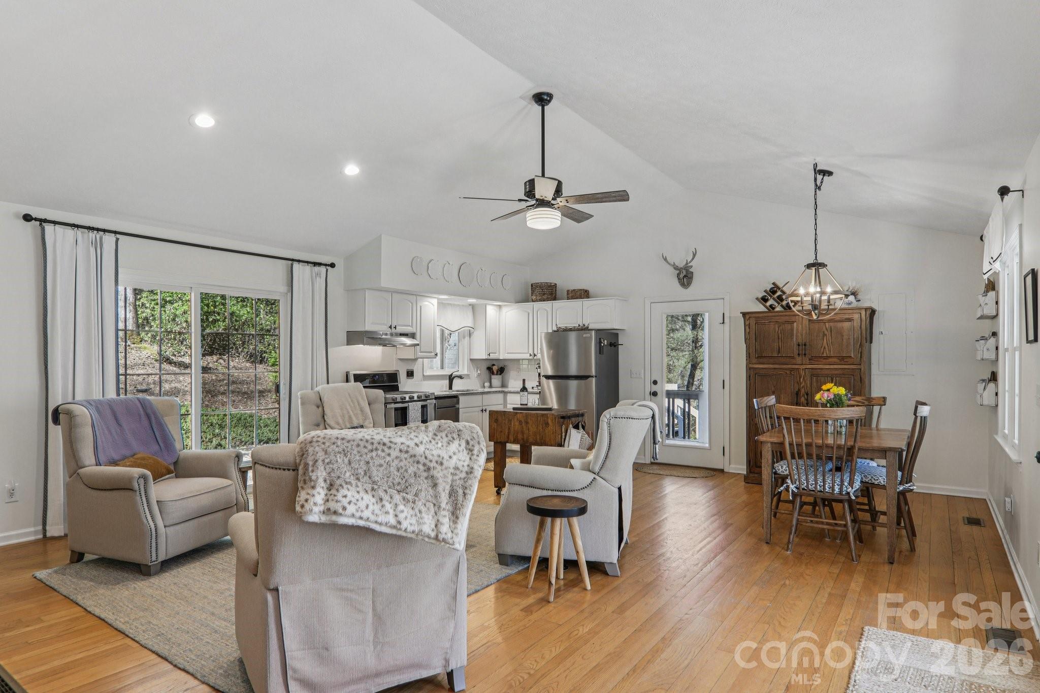 926 Camp Creek Road — Saluda