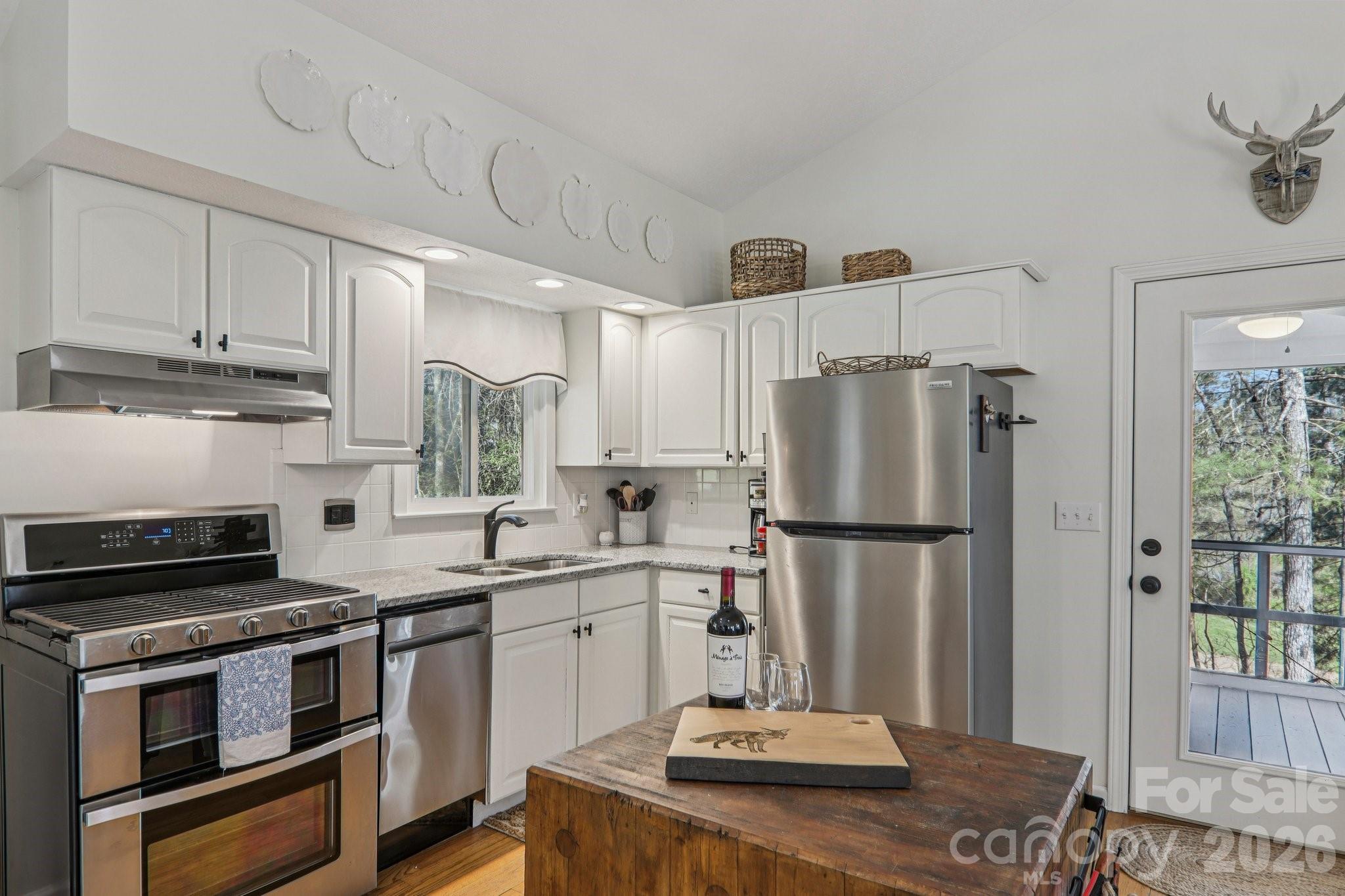 926 Camp Creek Road — Saluda
