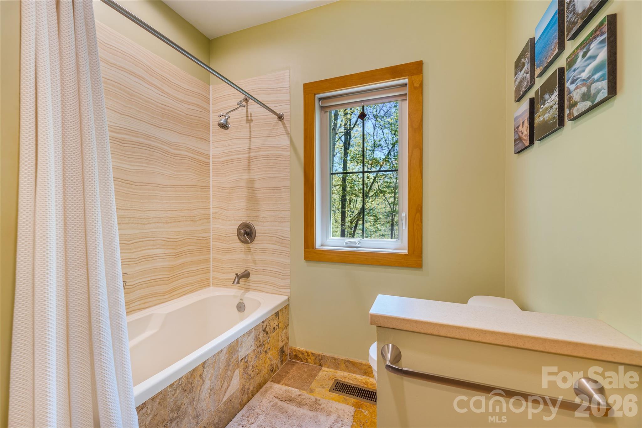 446 Amanda Drive — Mars Hill