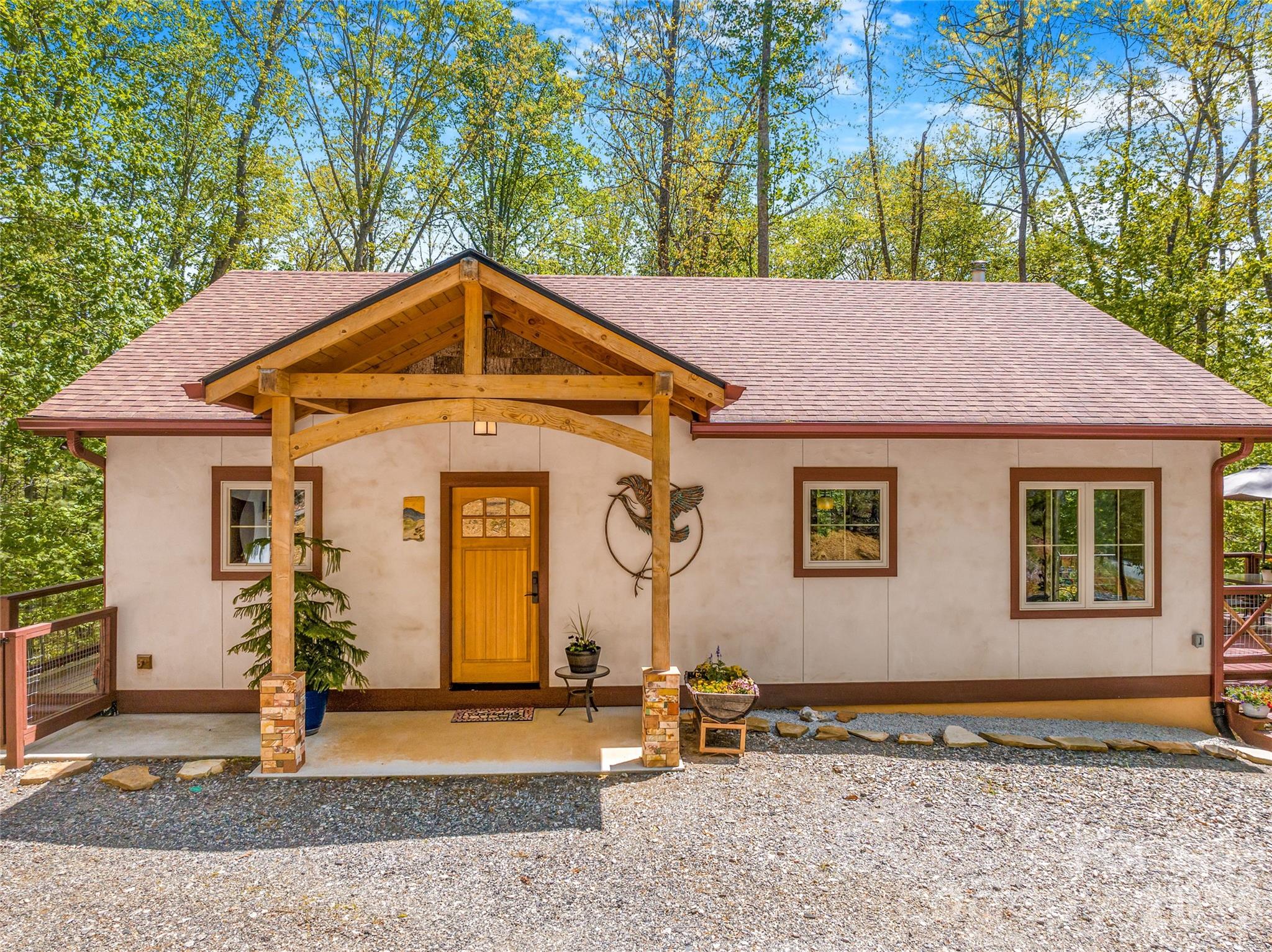 446 Amanda Drive — Mars Hill