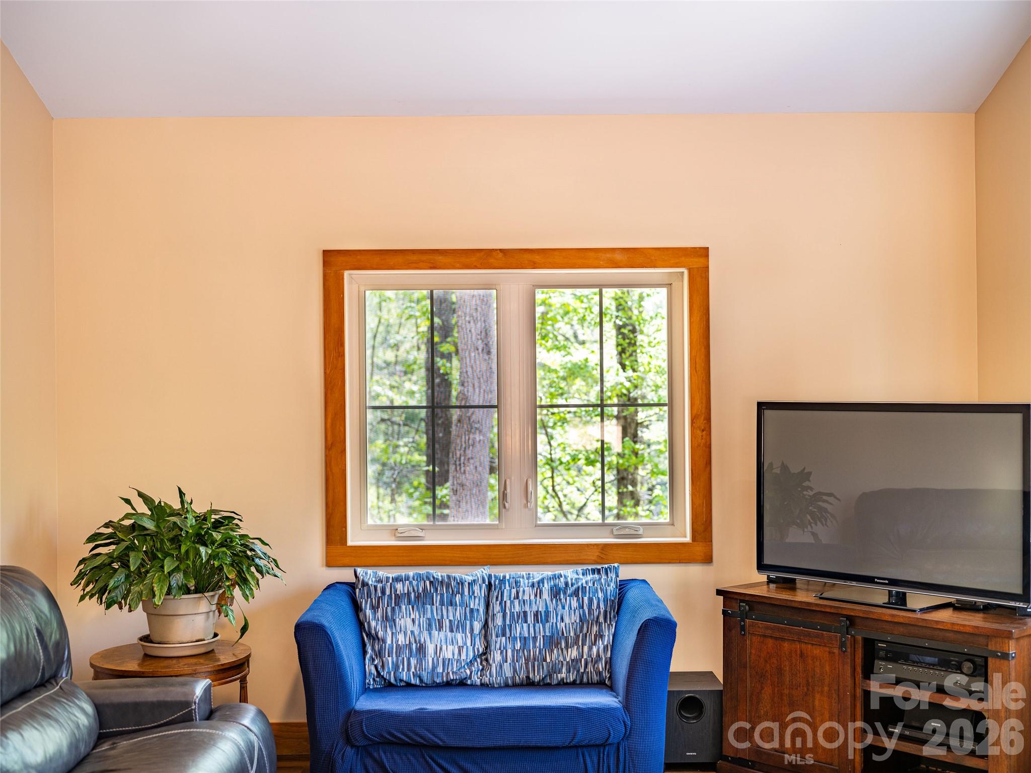 446 Amanda Drive — Mars Hill