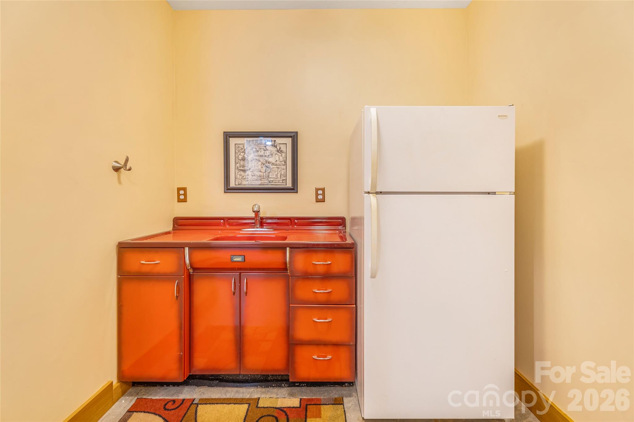 446 Amanda Drive — Mars Hill