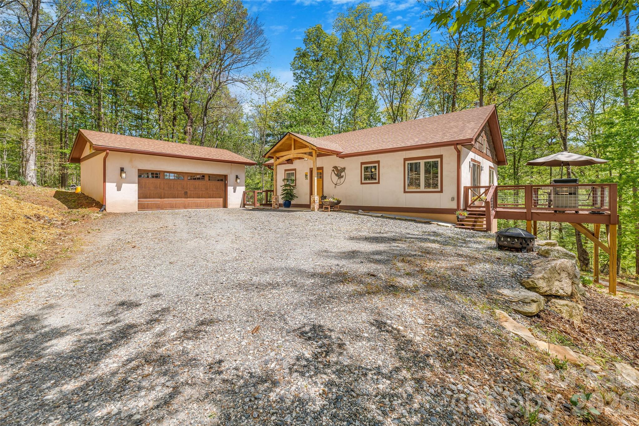 446 Amanda Drive — Mars Hill