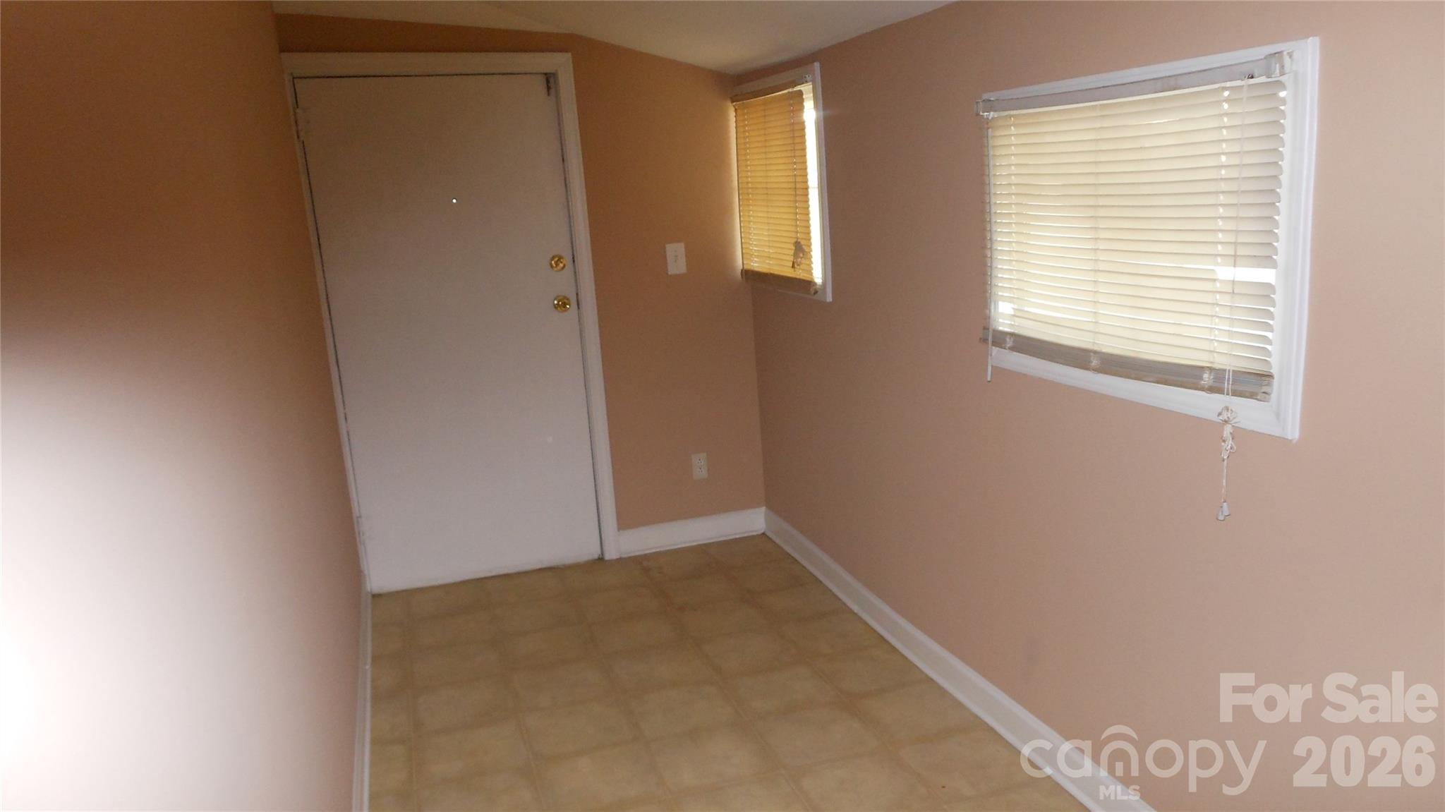 1514 W Walnut Avenue — Gastonia