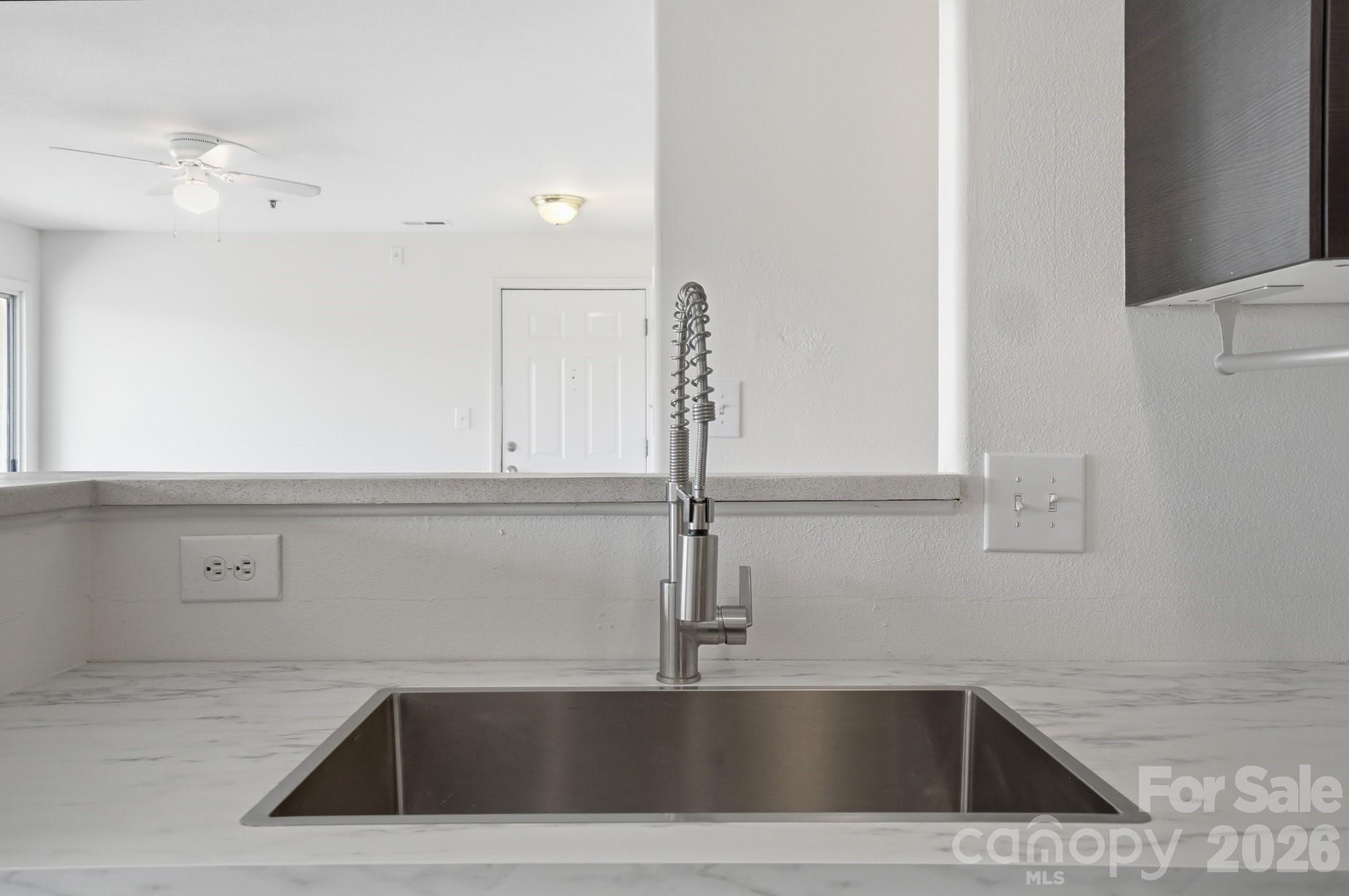 3937 Mohawk Court — Charlotte