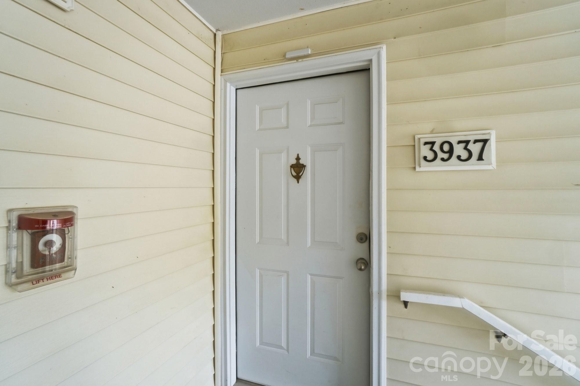 3937 Mohawk Court — Charlotte