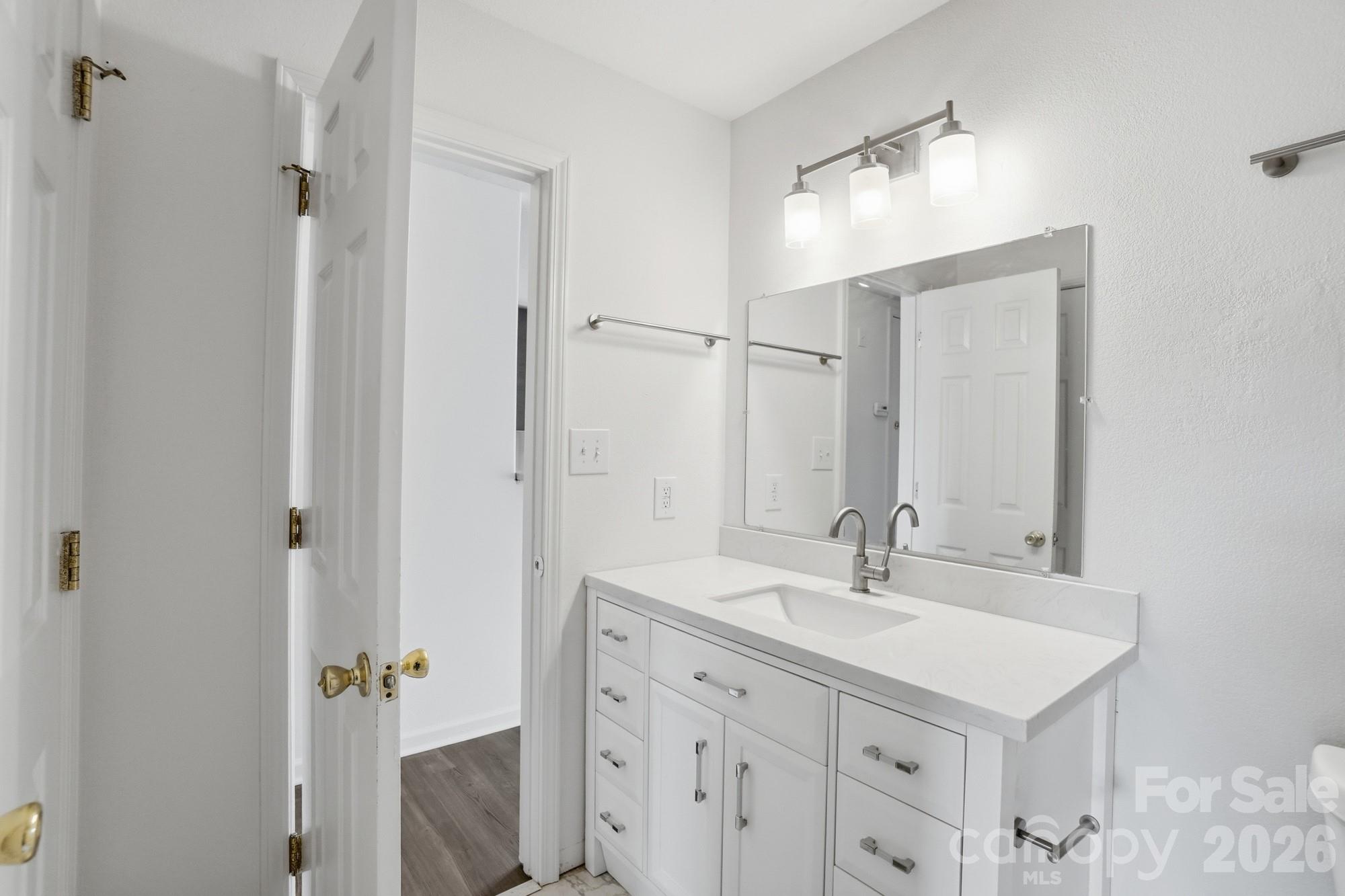 3937 Mohawk Court — Charlotte