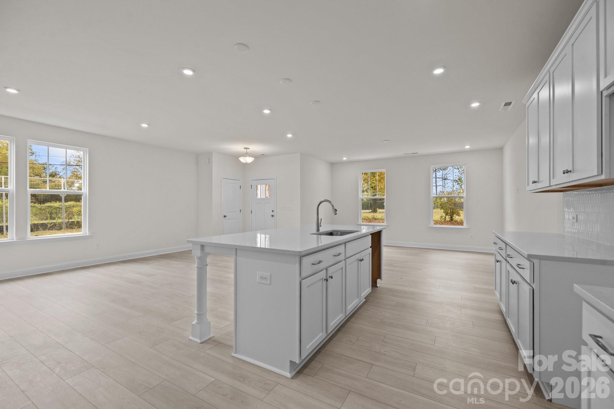 2926 Clyde Drive — Charlotte