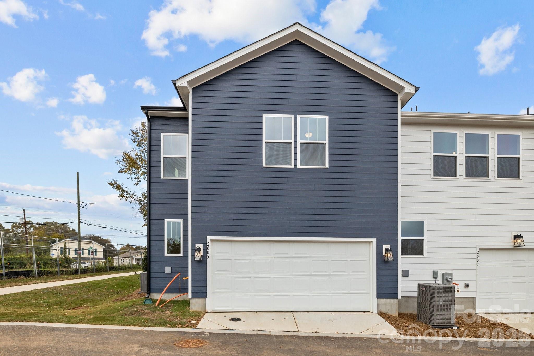 2926 Clyde Drive — Charlotte