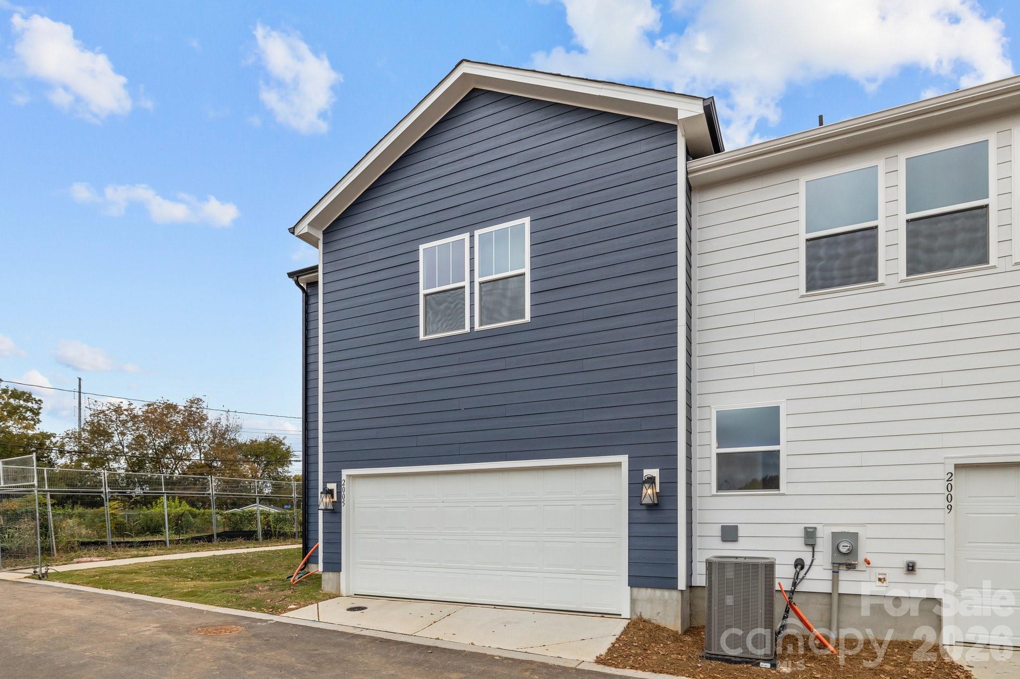 2926 Clyde Drive — Charlotte