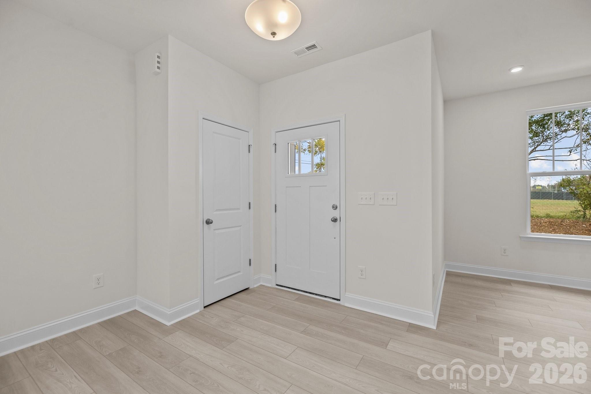 2926 Clyde Drive — Charlotte