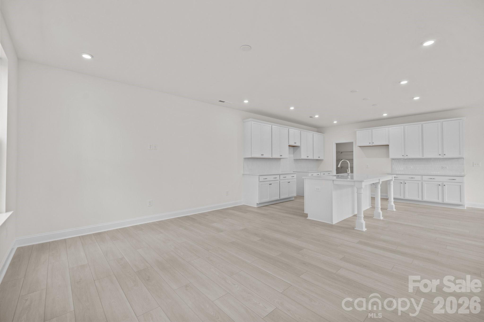 2926 Clyde Drive — Charlotte