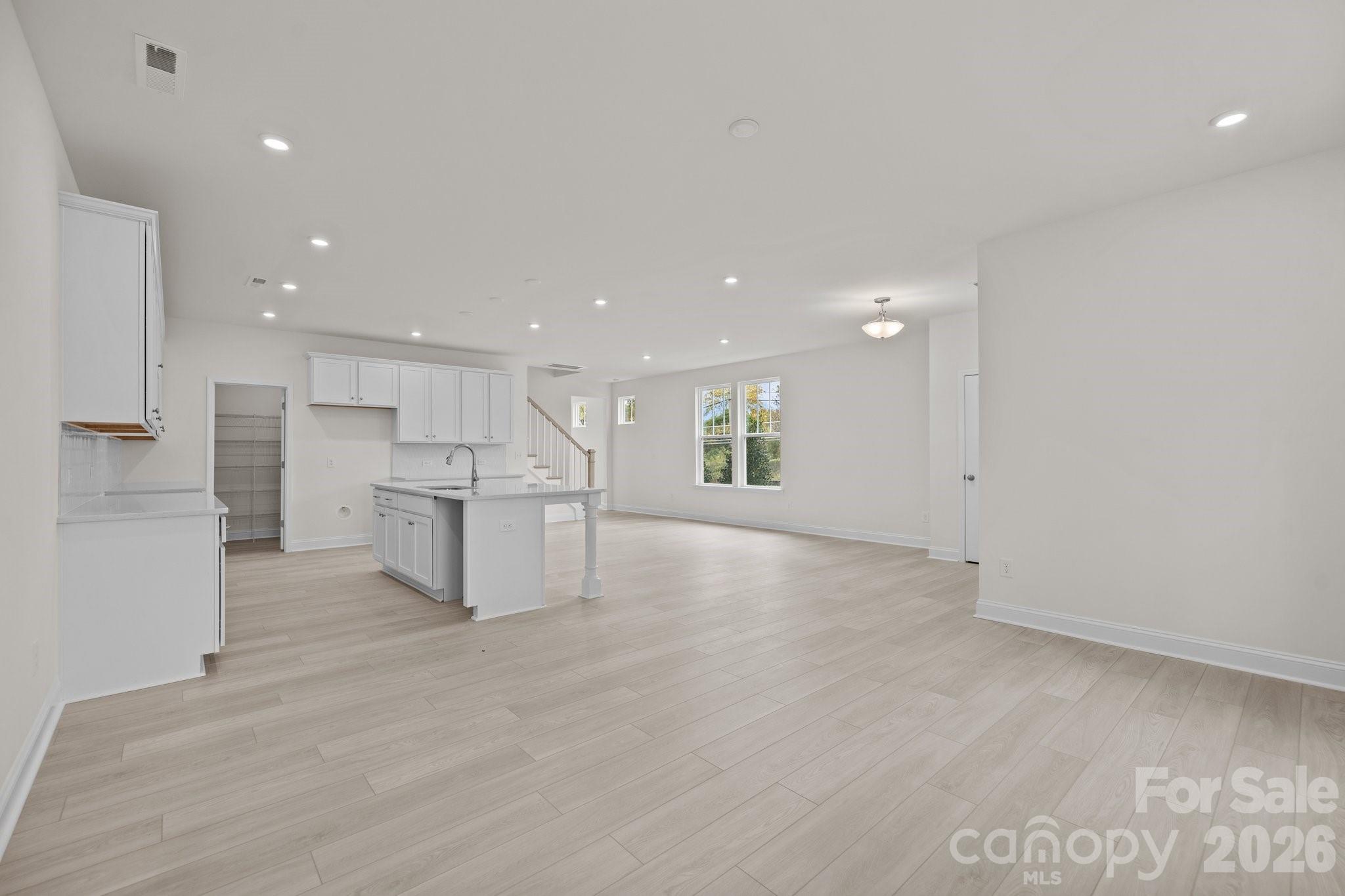 2926 Clyde Drive — Charlotte