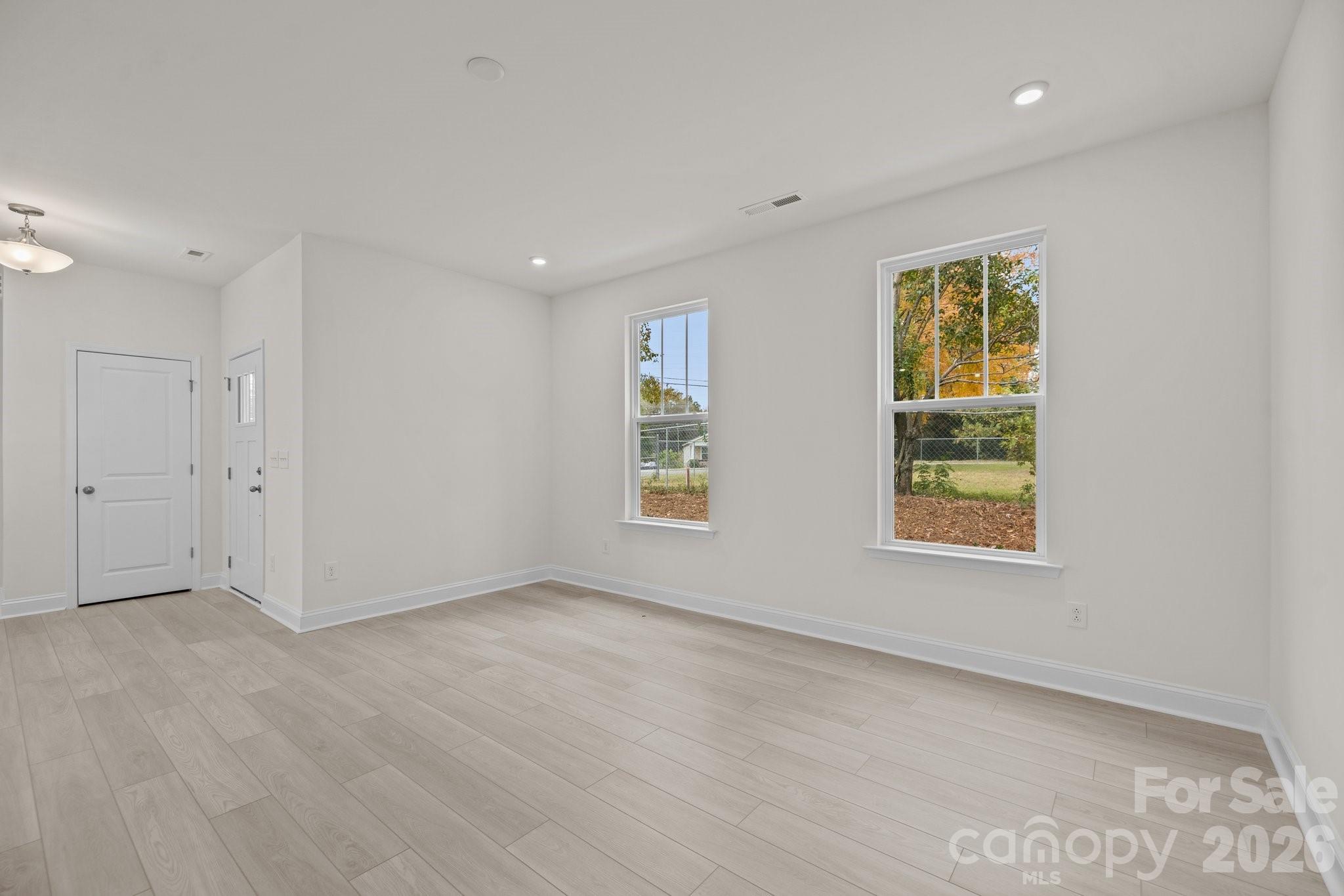 2926 Clyde Drive — Charlotte