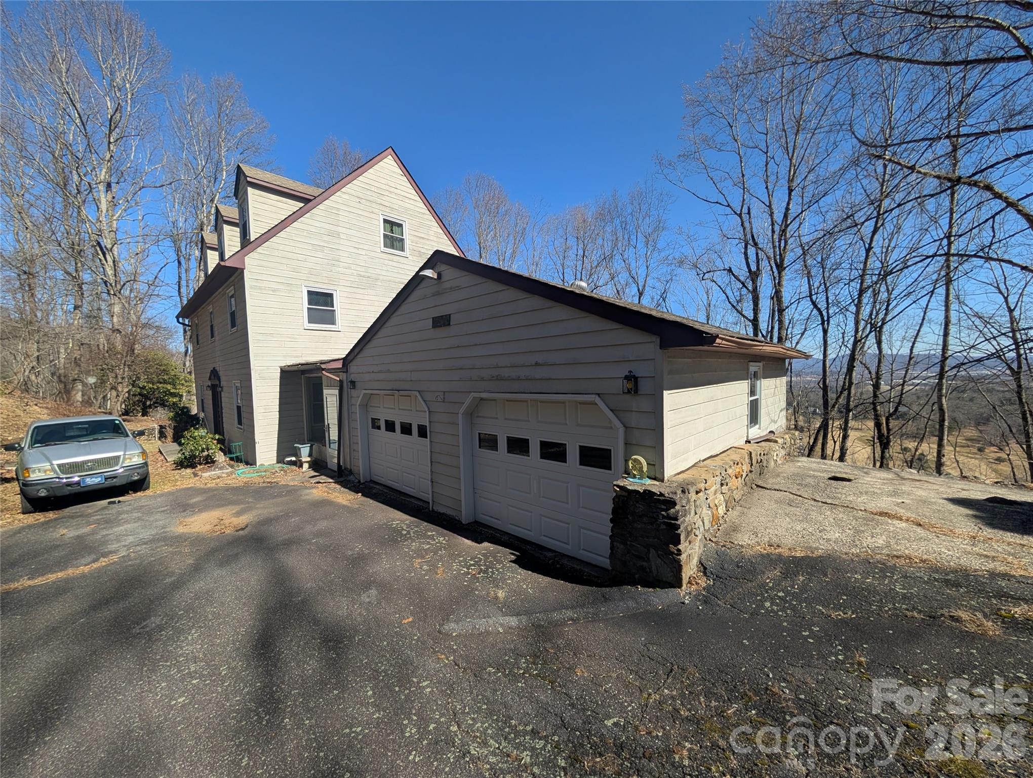 4 Wild Dogwood Trail — Mills River