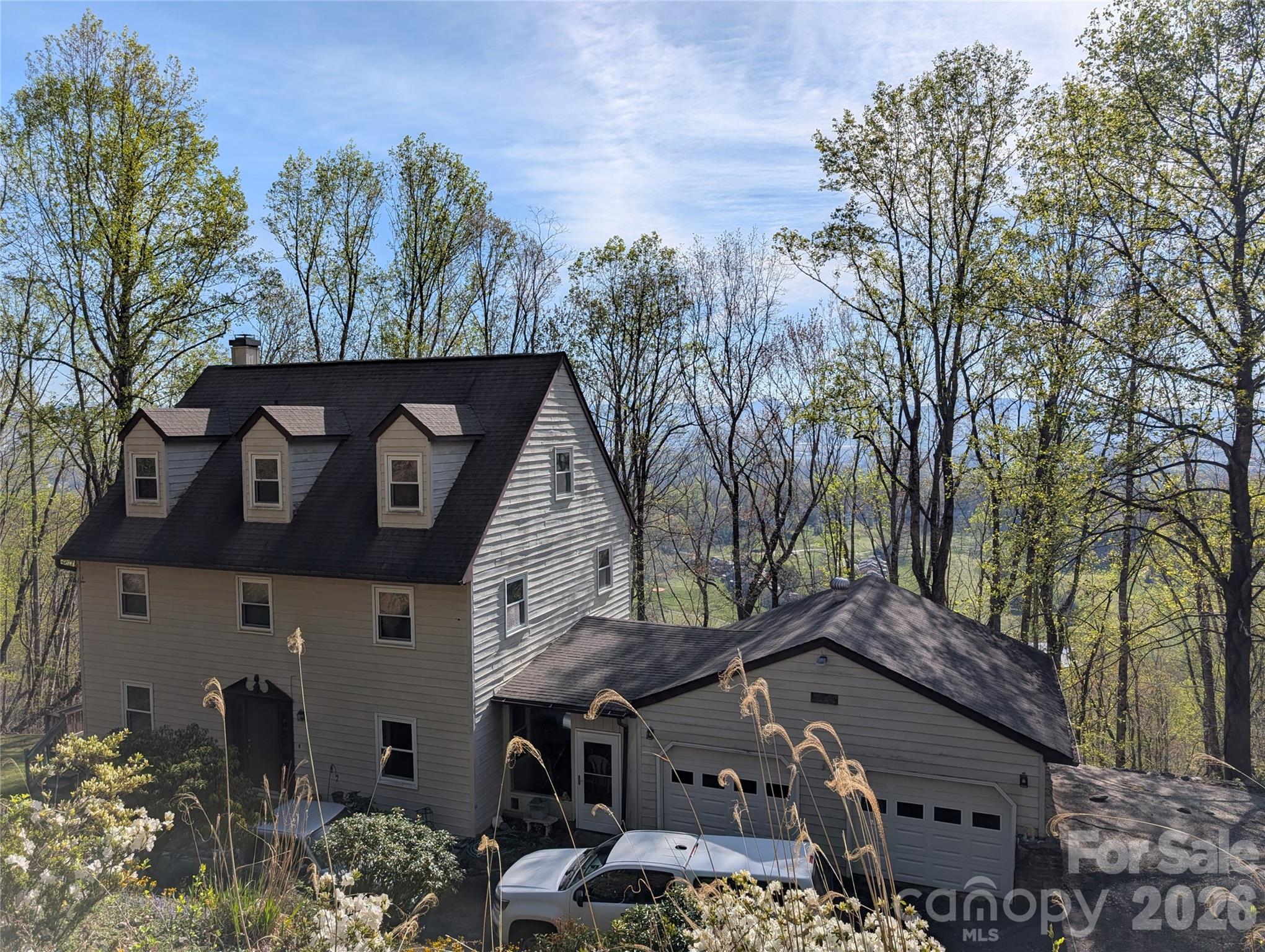 4 Wild Dogwood Trail — Mills River