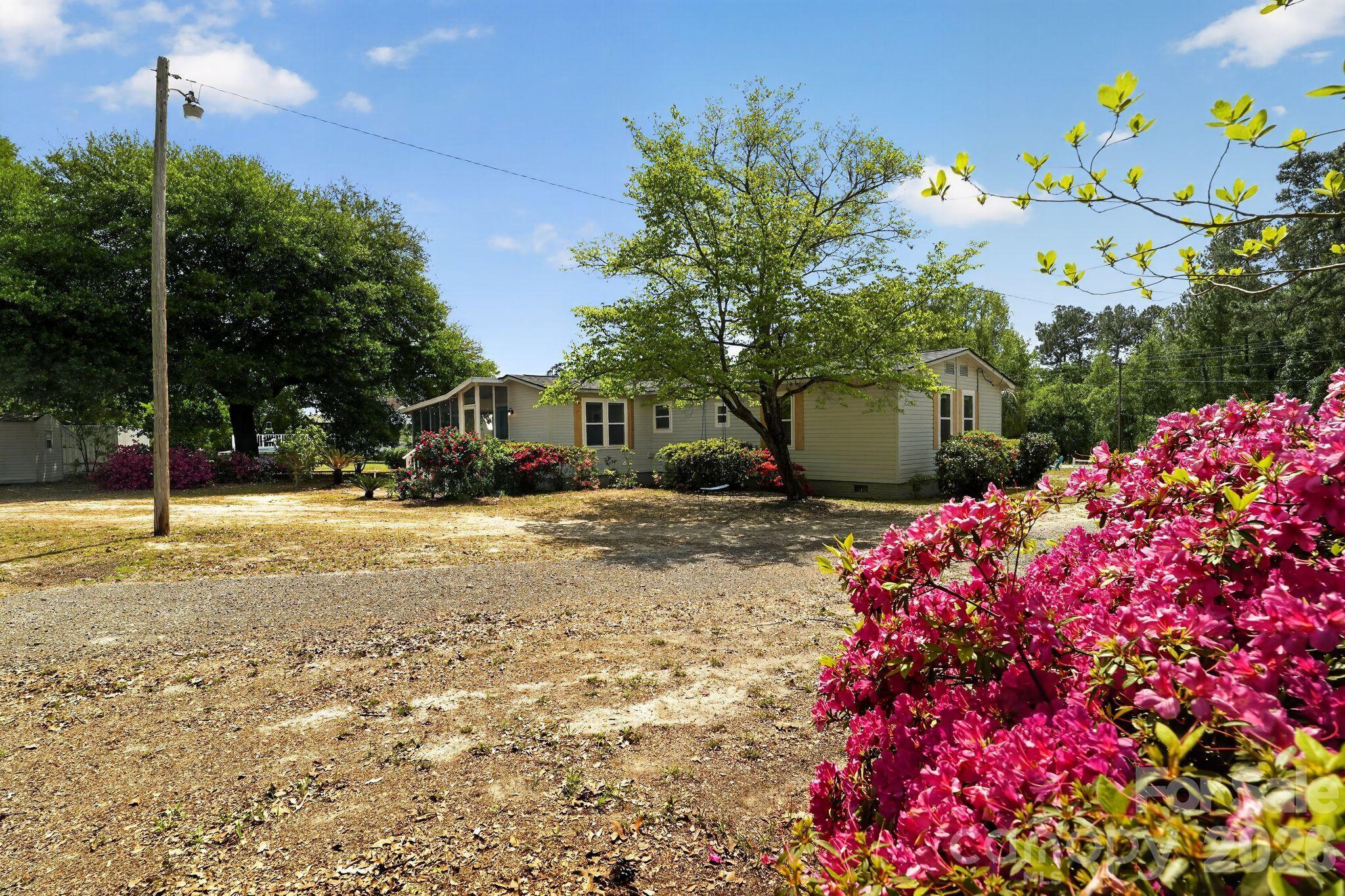 1724 Camp Shelor Drive — Manning