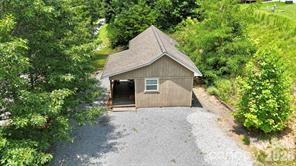 37 Coyote Drive — Marion