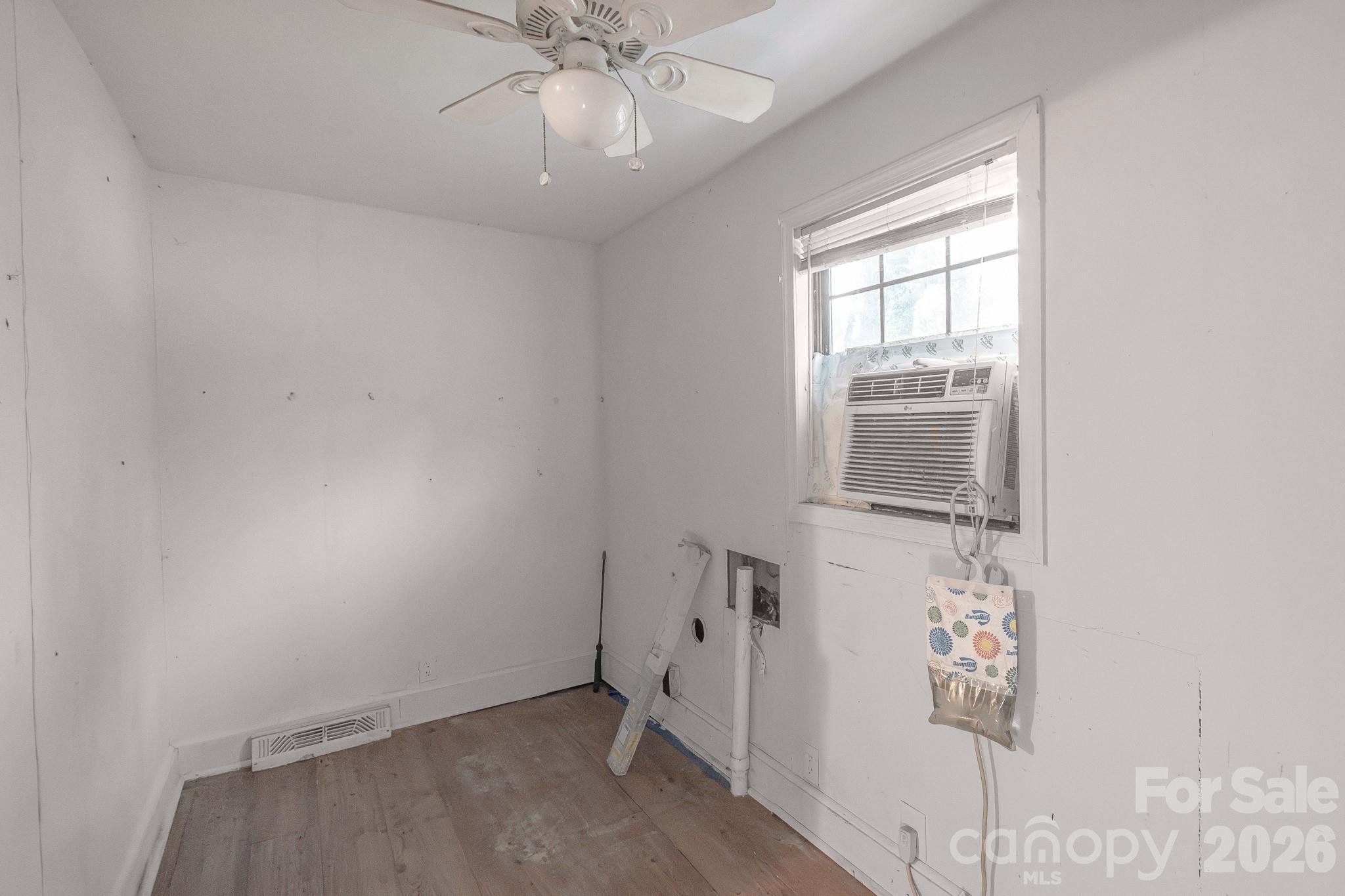 4430 W Tyvola Road — Charlotte