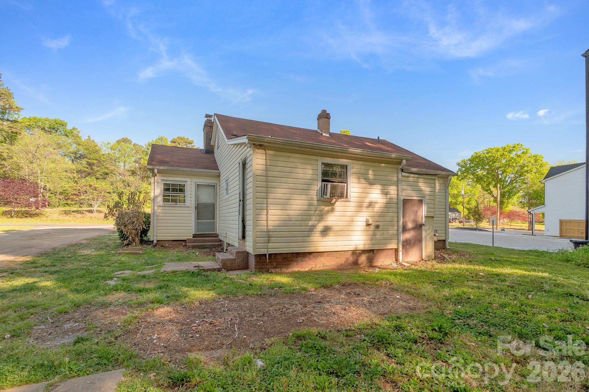 4430 W Tyvola Road — Charlotte