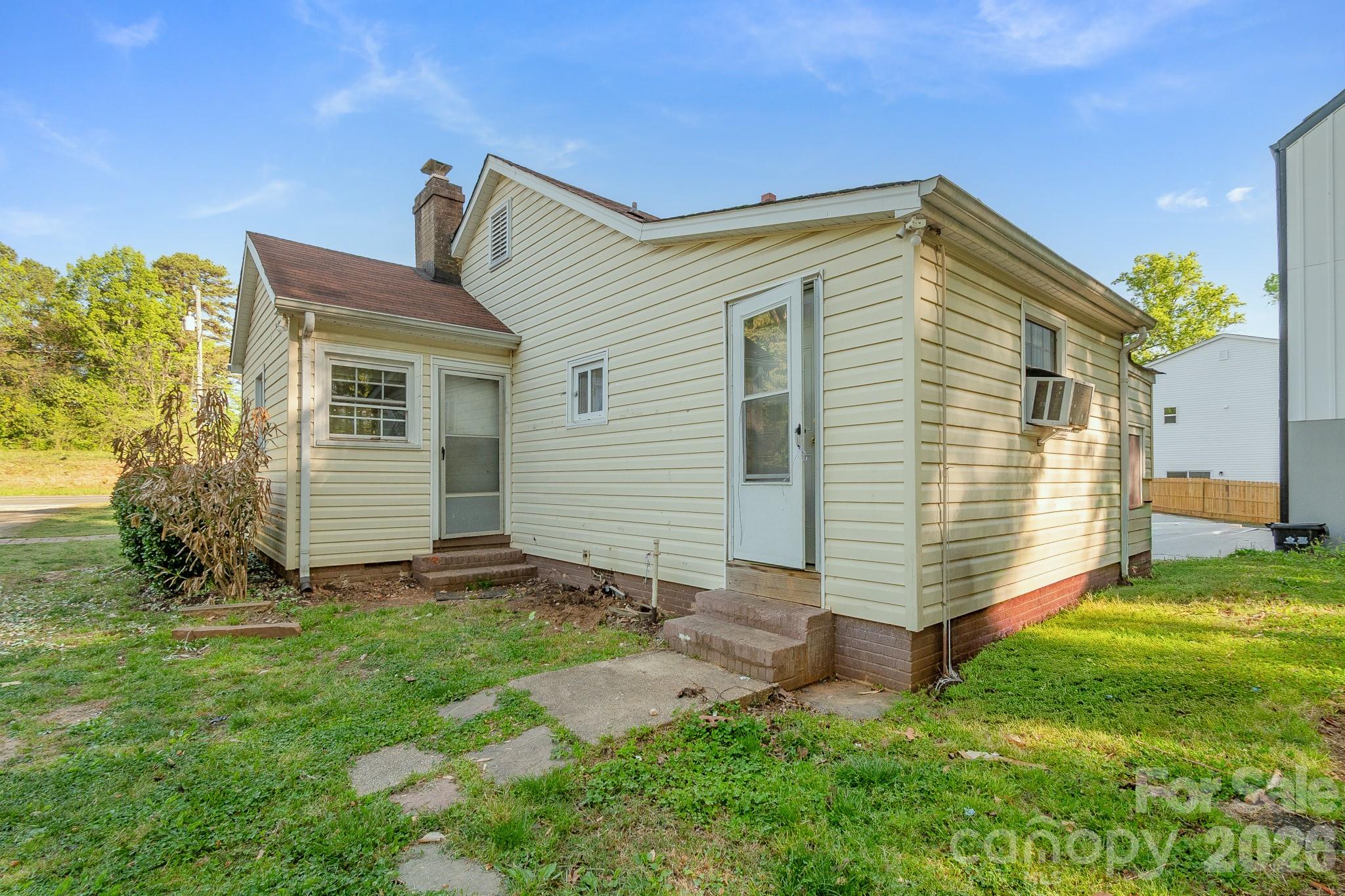 4430 W Tyvola Road — Charlotte