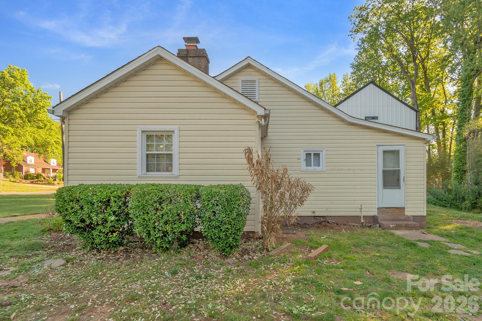 4430 W Tyvola Road — Charlotte