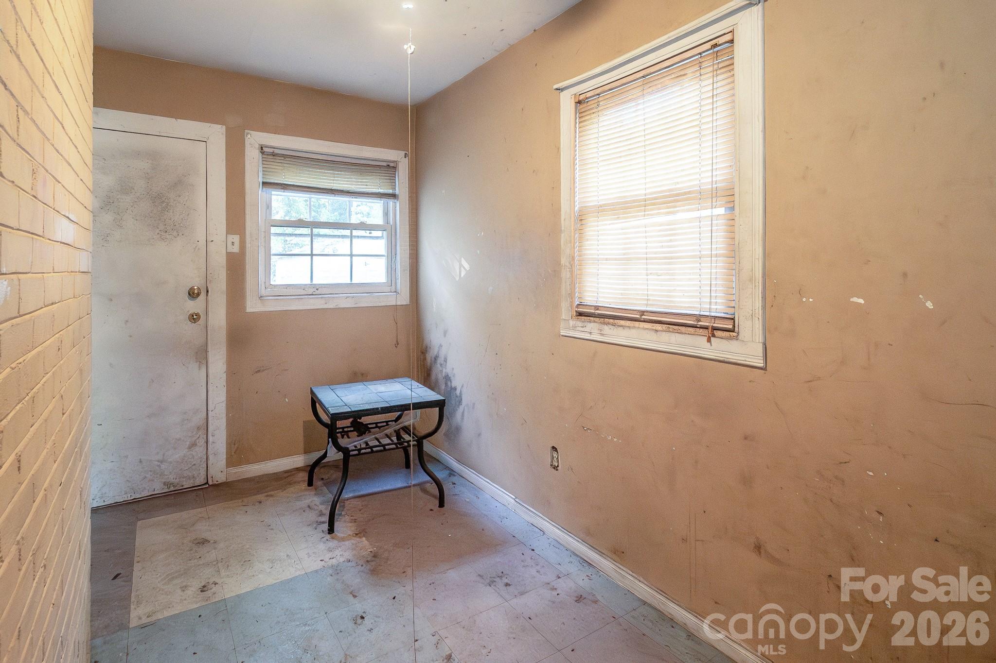 4430 W Tyvola Road — Charlotte