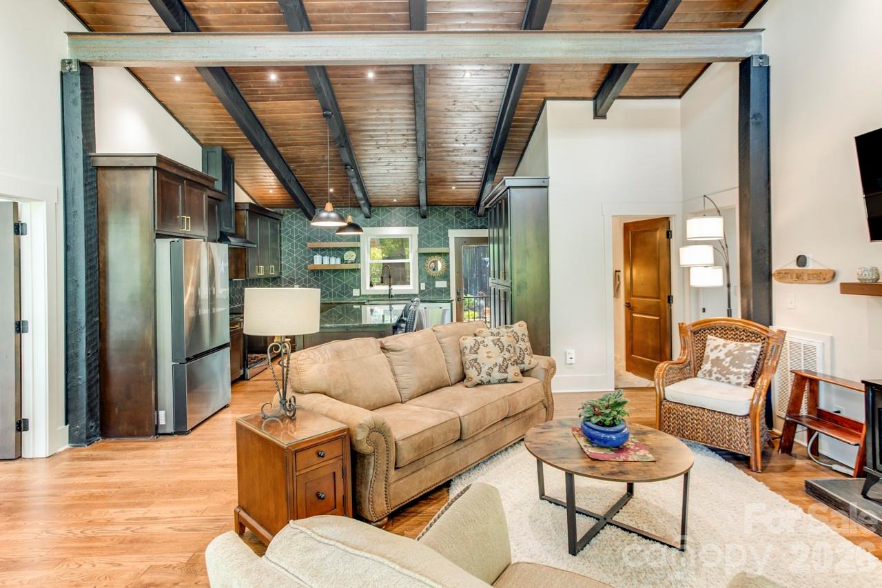 90 Summitt Street — Waynesville