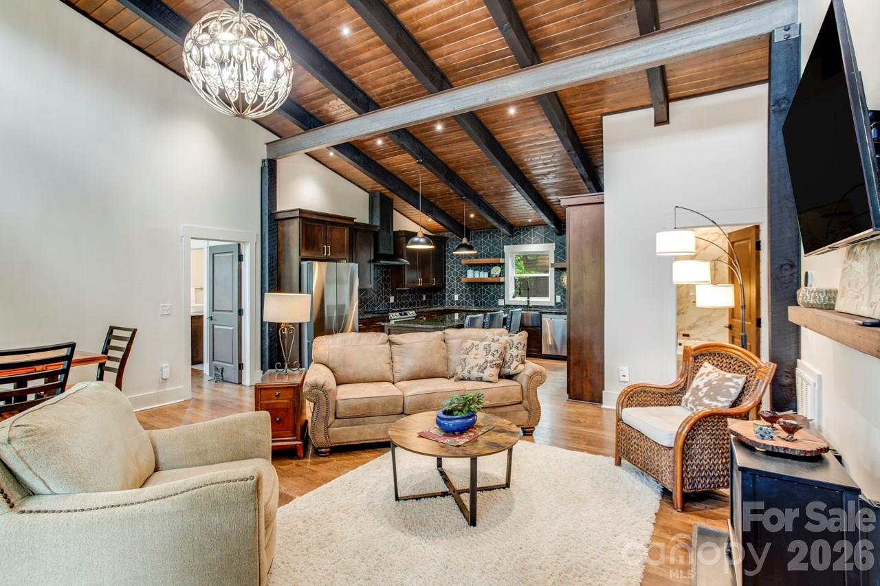 90 Summitt Street — Waynesville