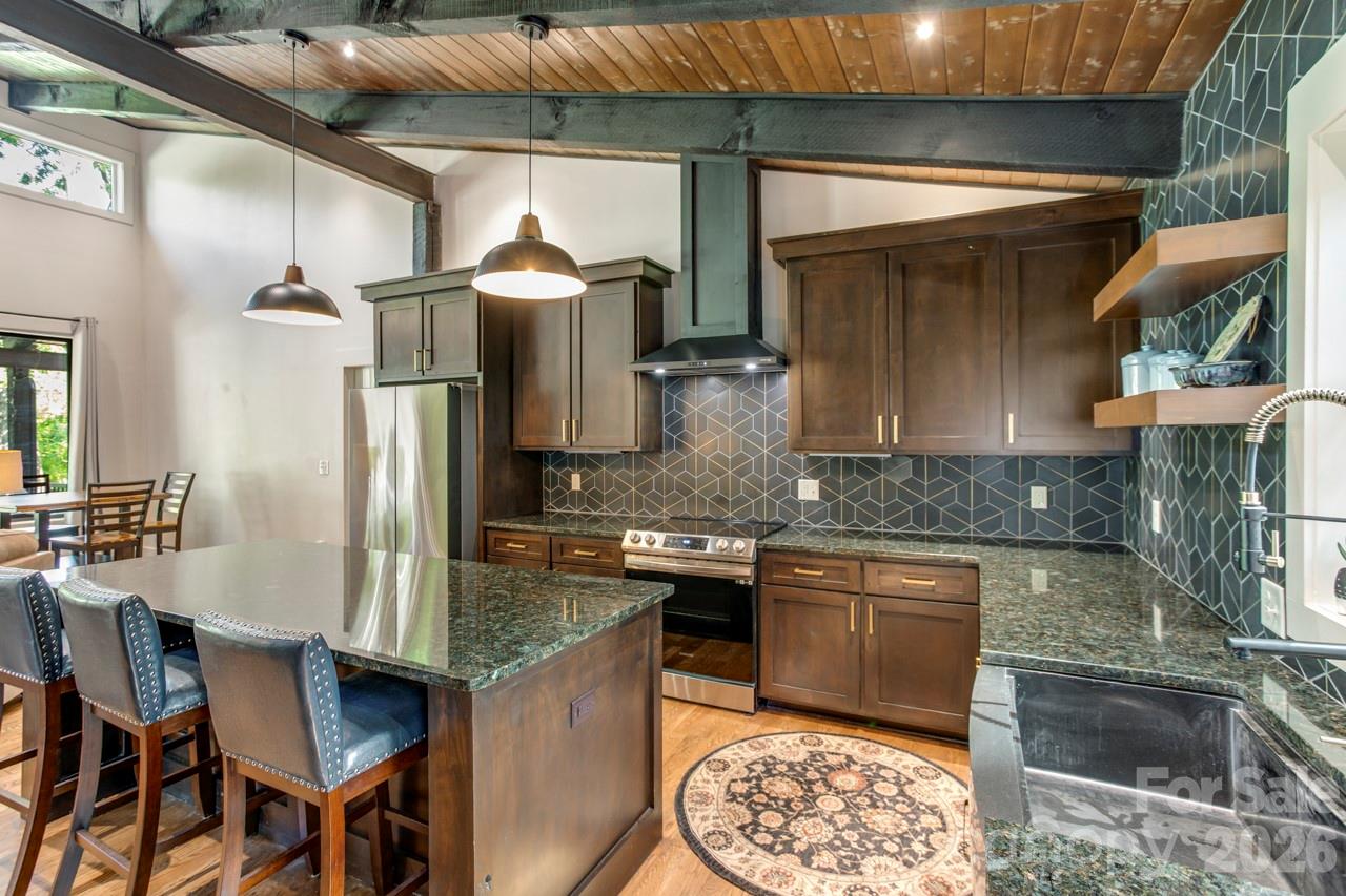 90 Summitt Street — Waynesville