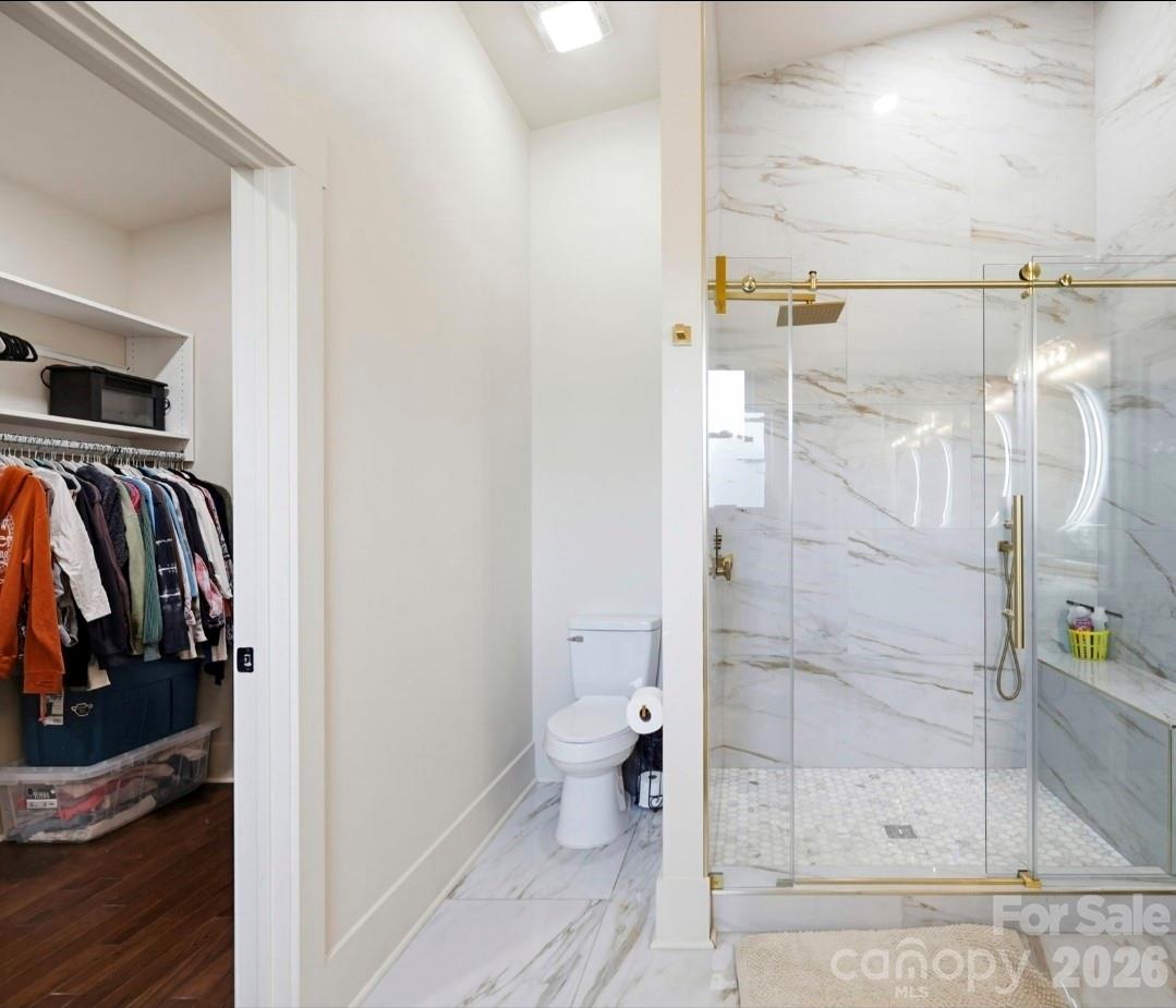 90 Summitt Street — Waynesville