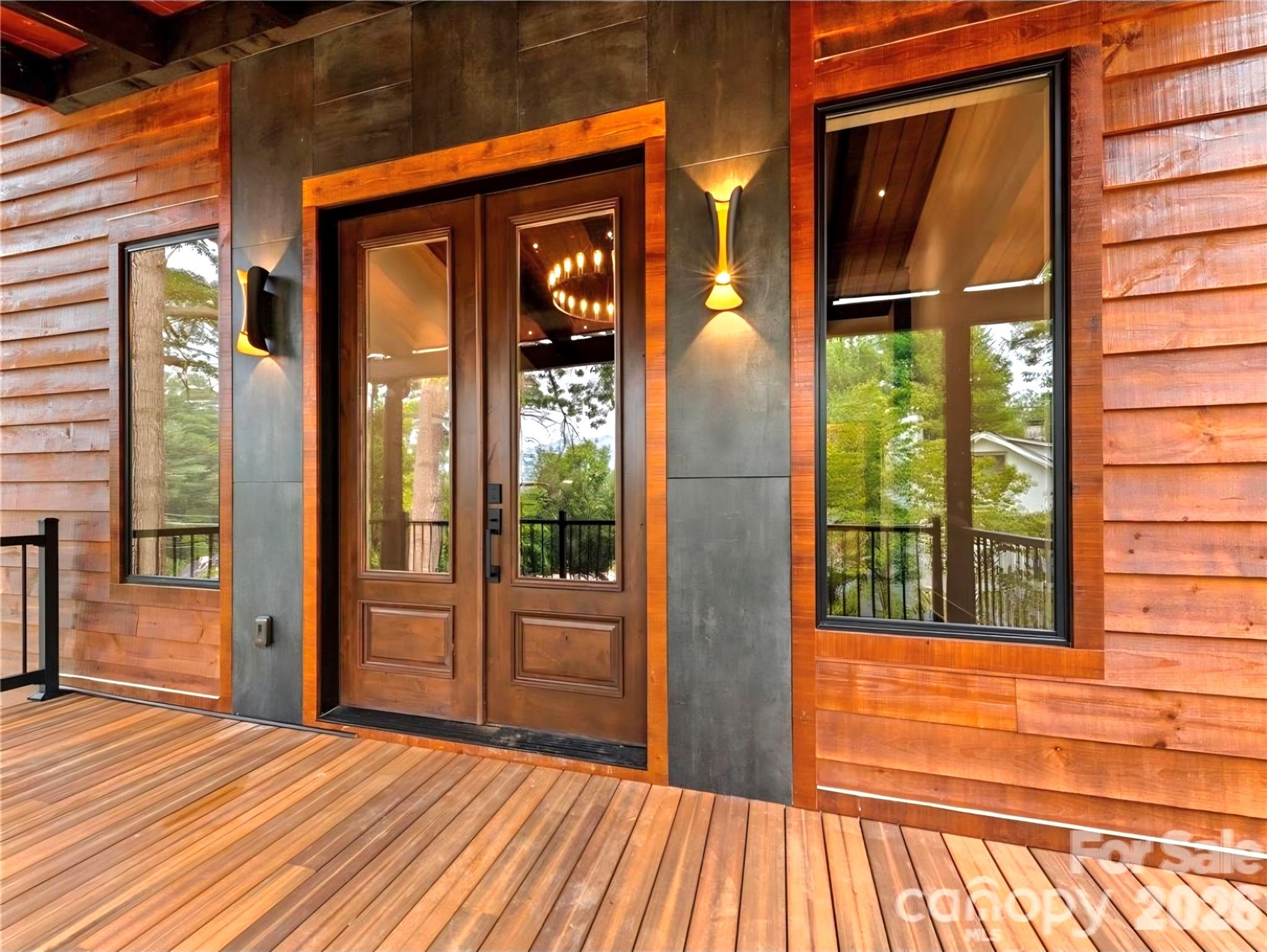 90 Summitt Street — Waynesville