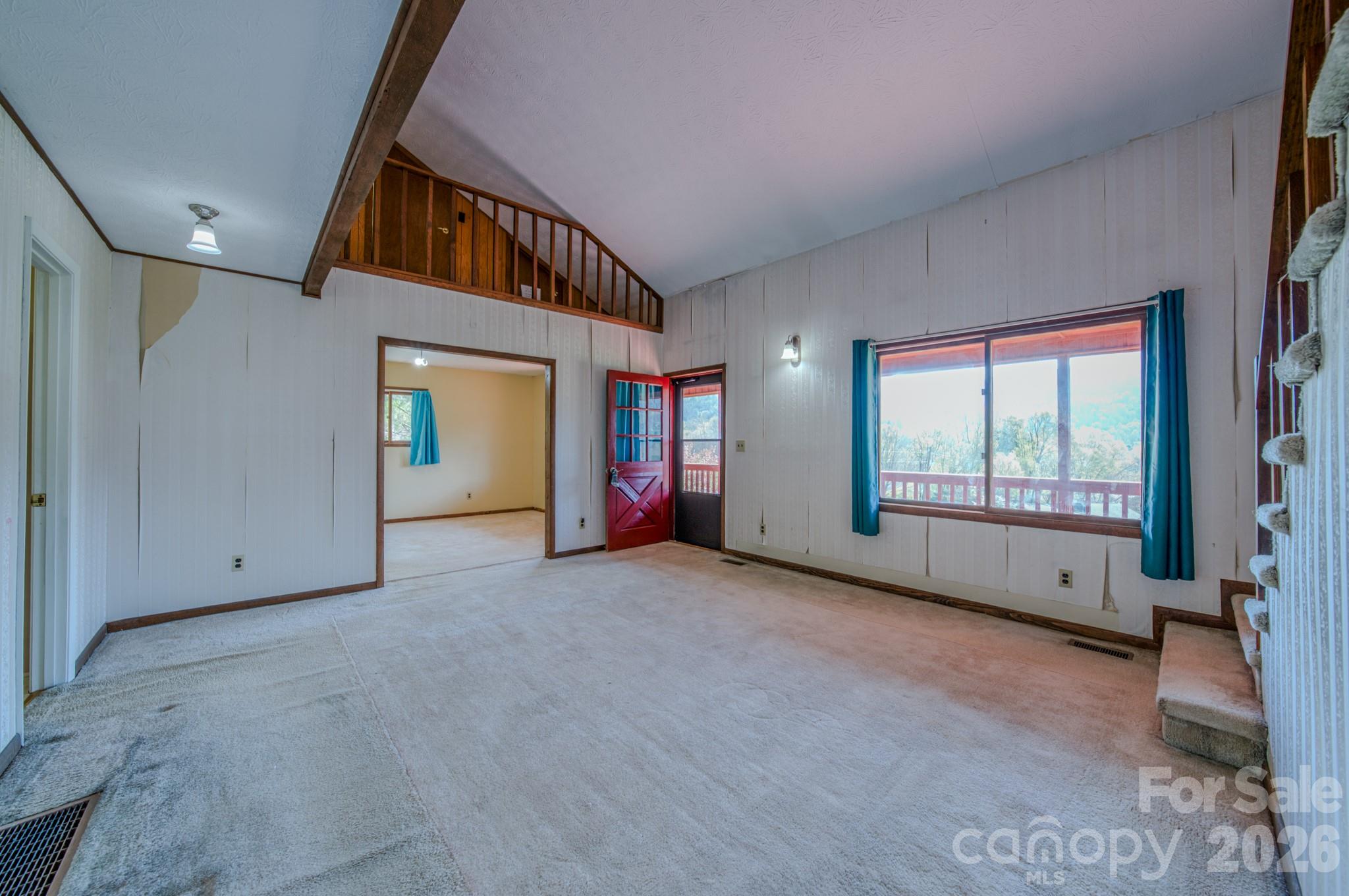 42 Camelfield Road — Weaverville